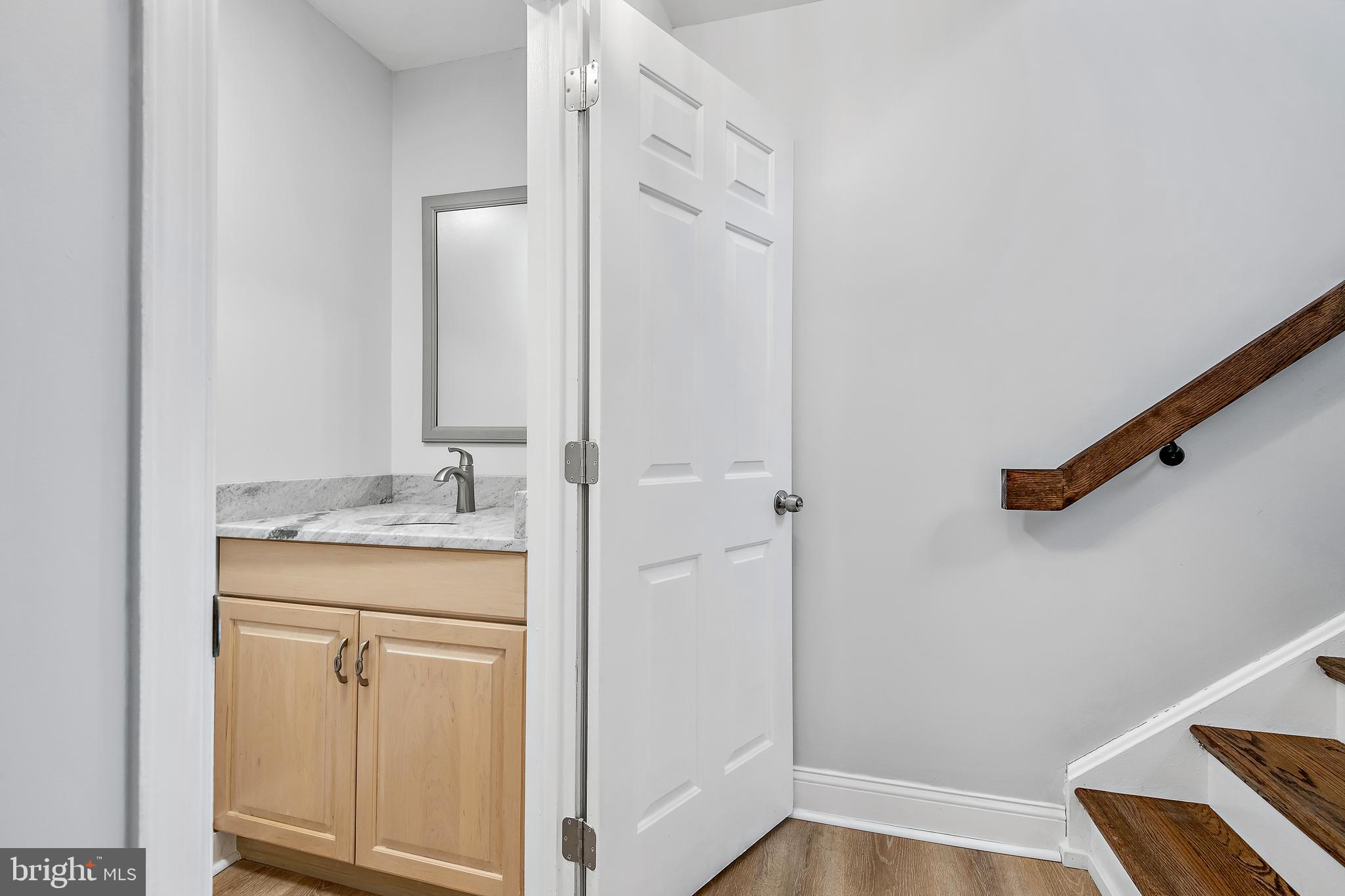 8TH WARD - Residential