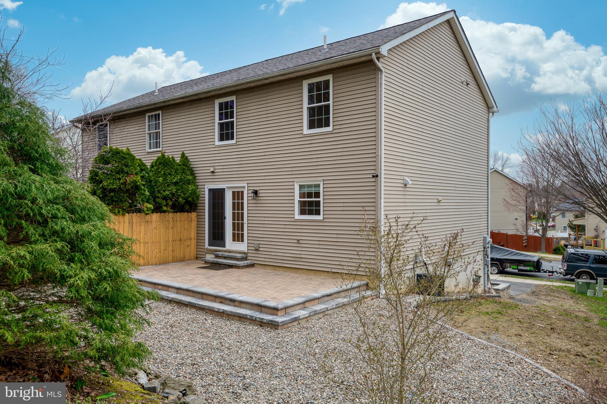8TH WARD - Residential