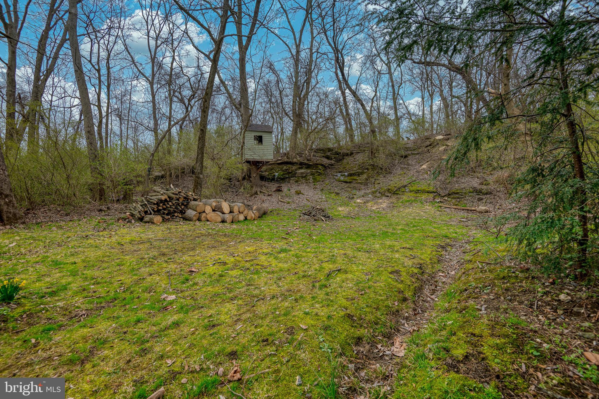 8TH WARD - Residential