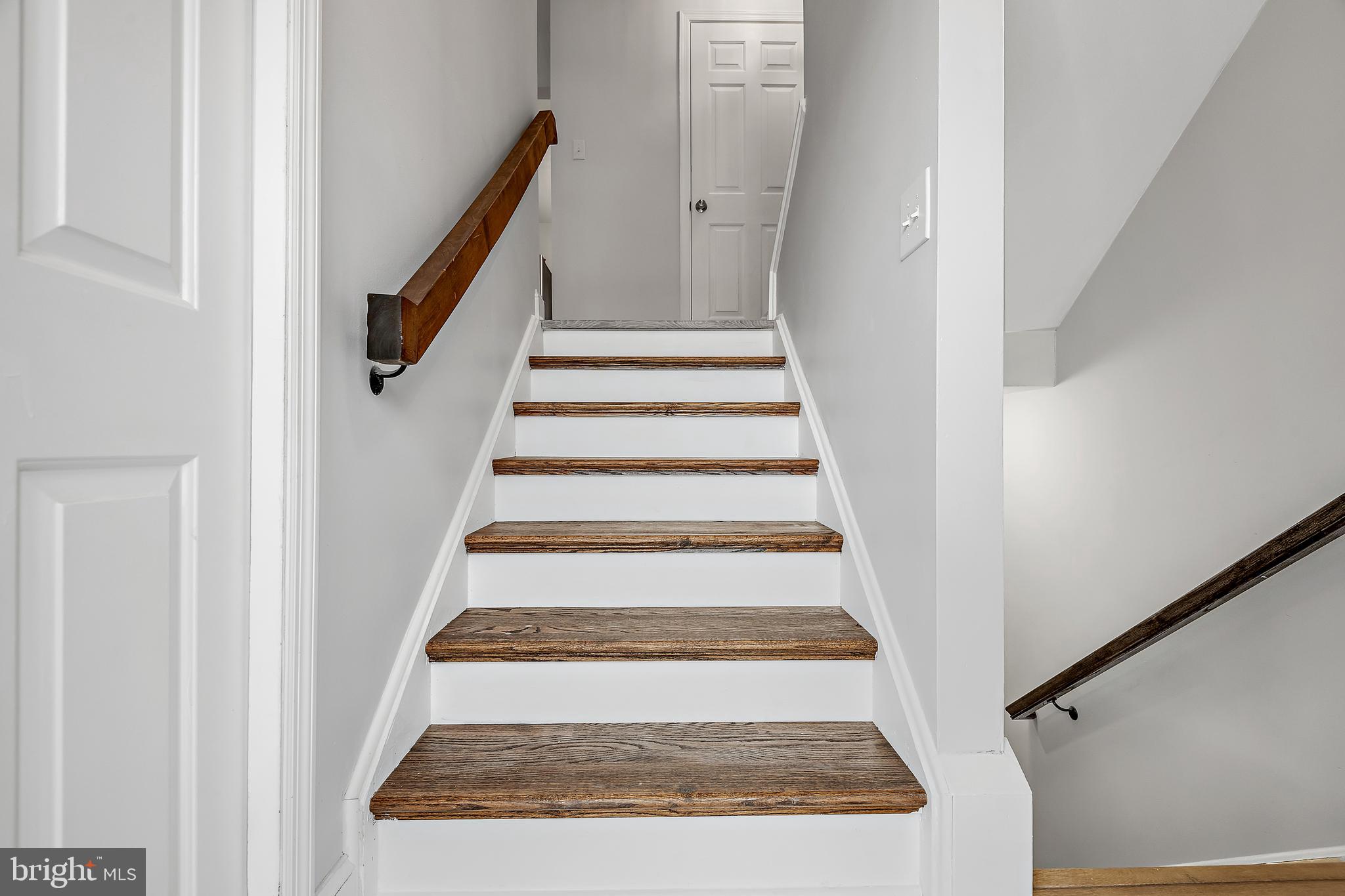 8TH WARD - Residential