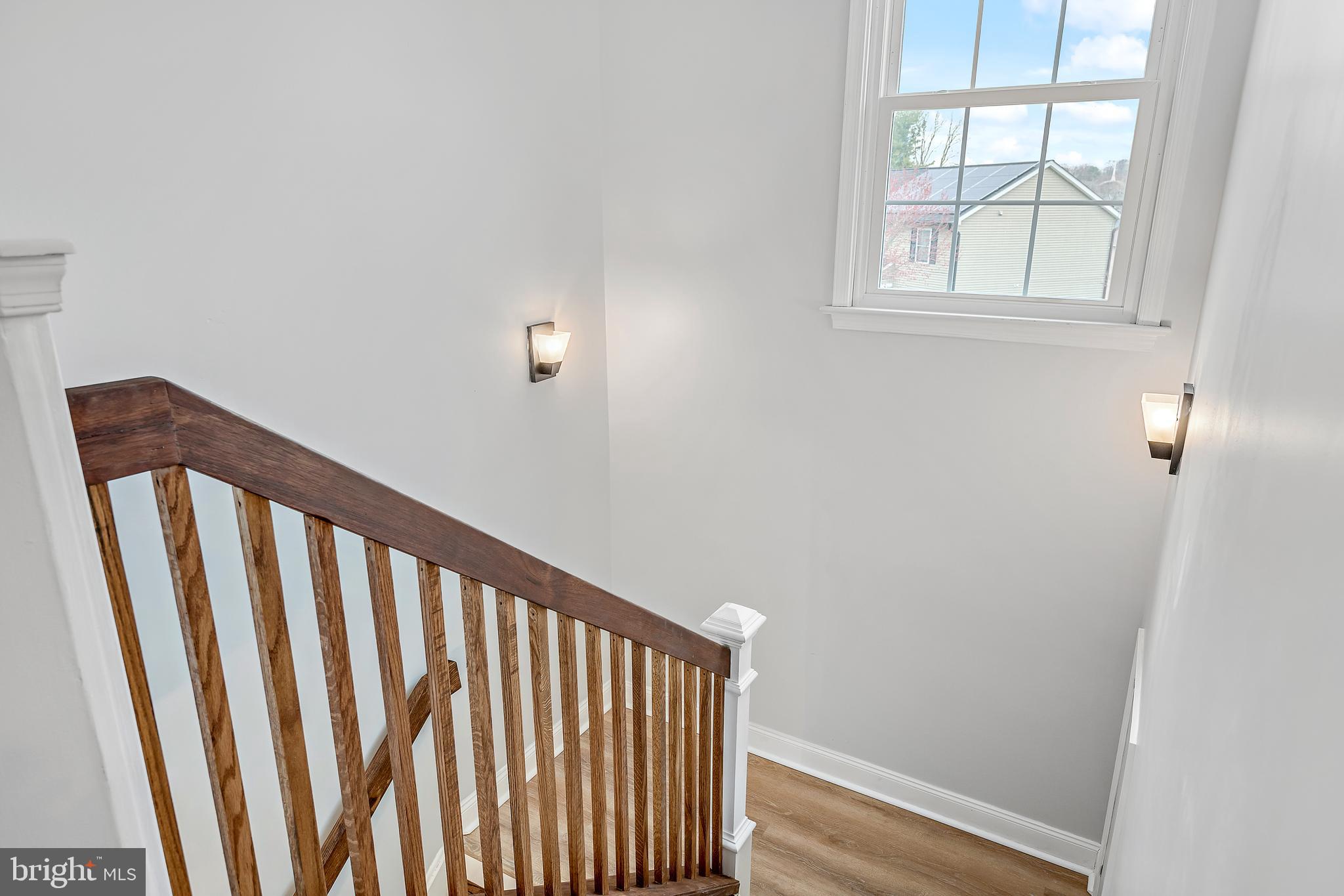 8TH WARD - Residential