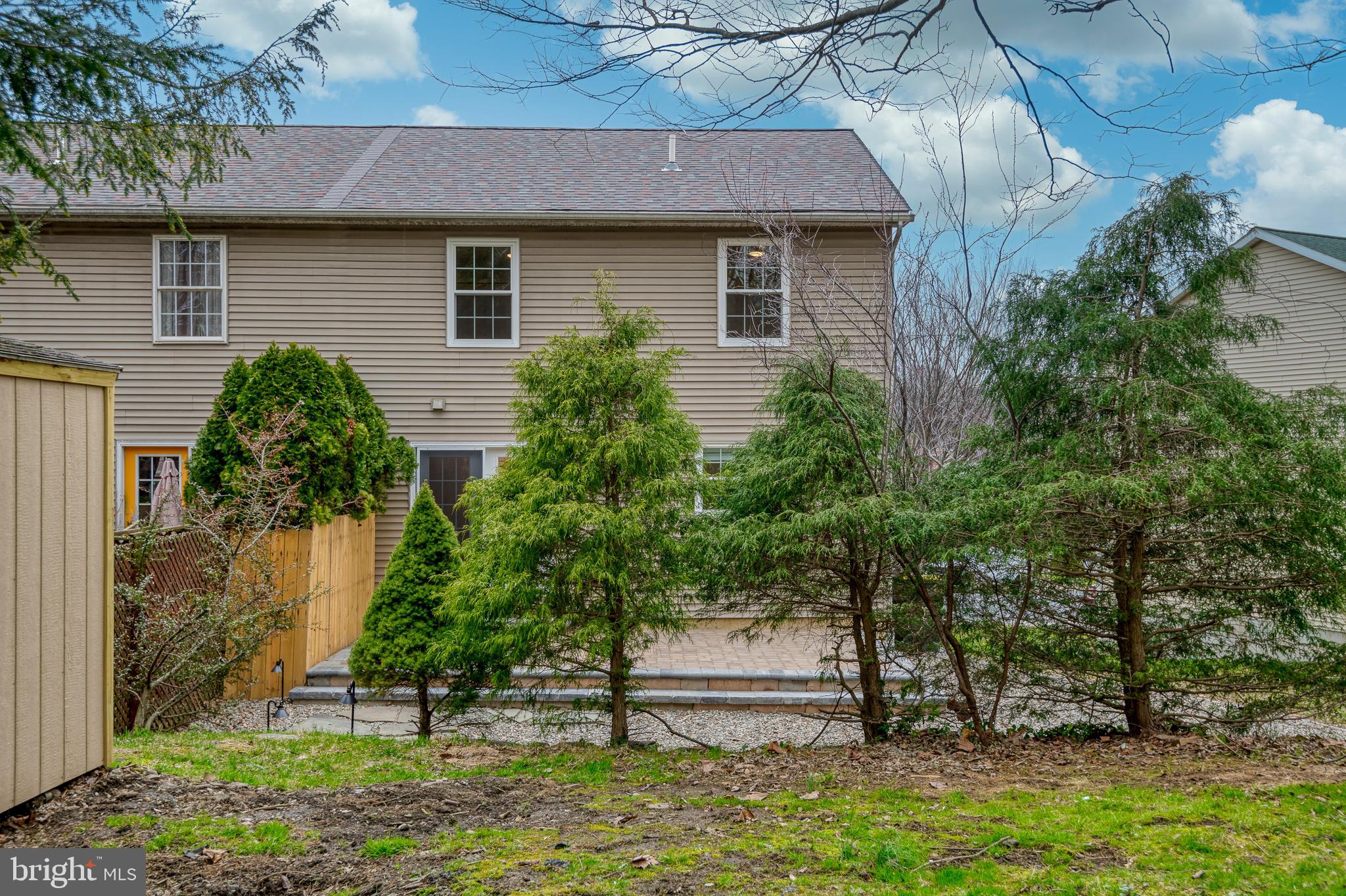 8TH WARD - Residential