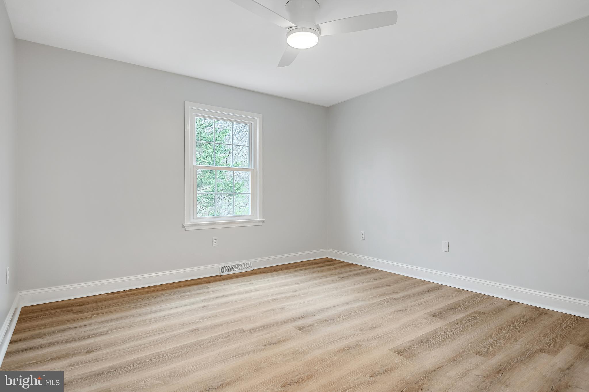8TH WARD - Residential