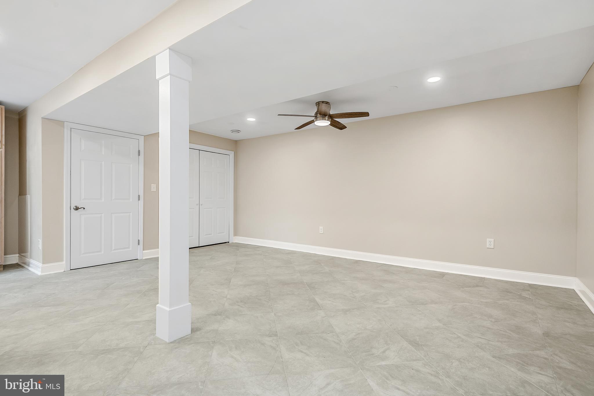 8TH WARD - Residential