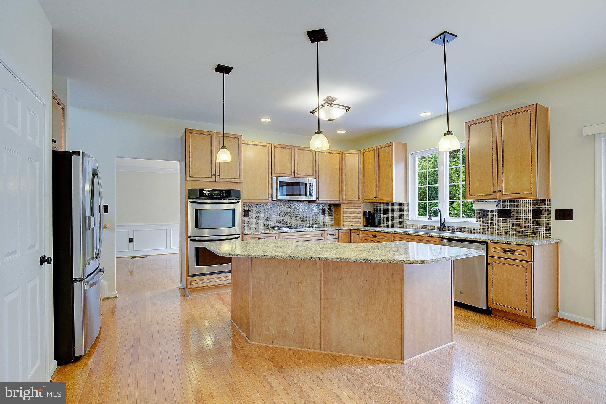 LORINS PRIDE - Residential