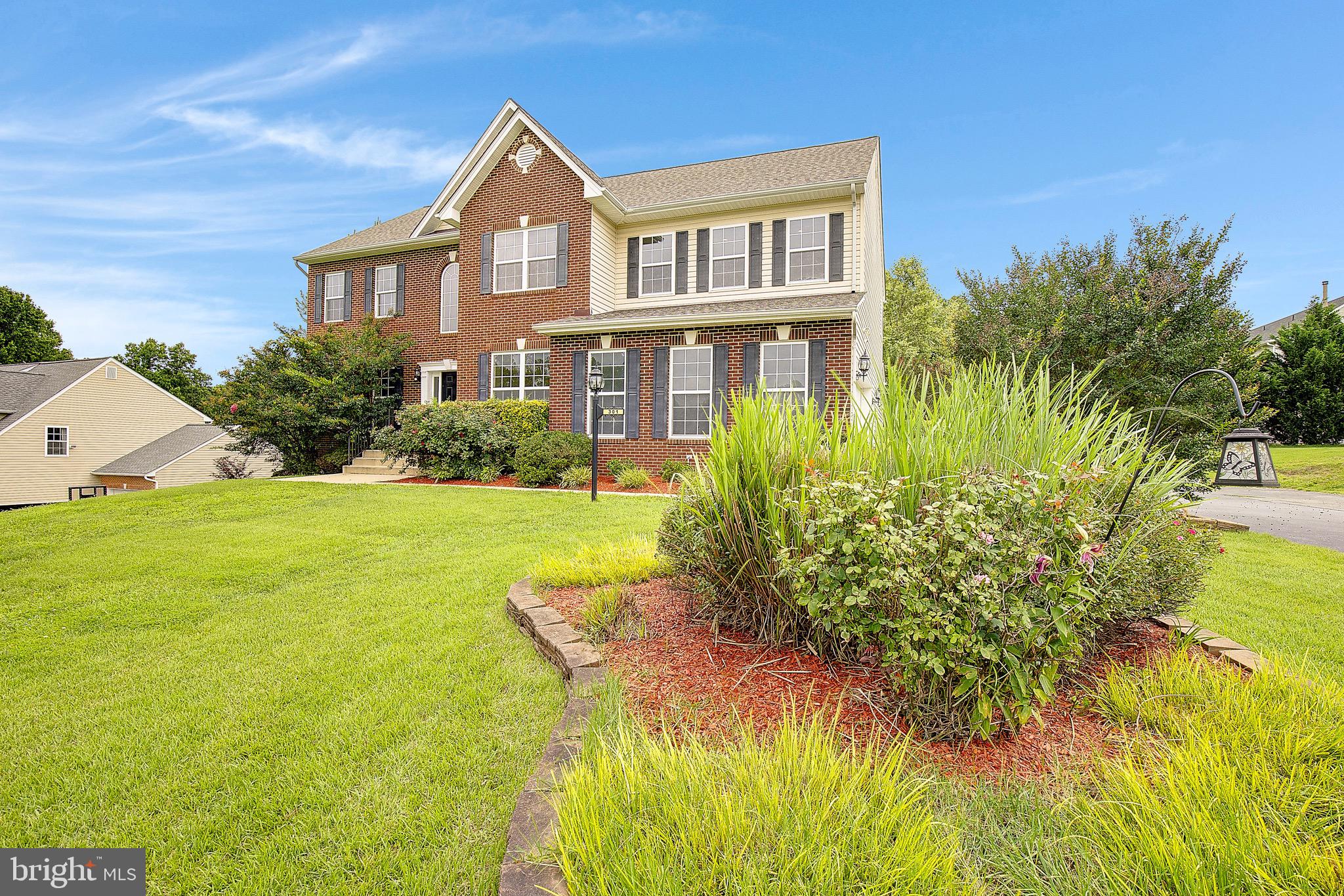 LORINS PRIDE - Residential