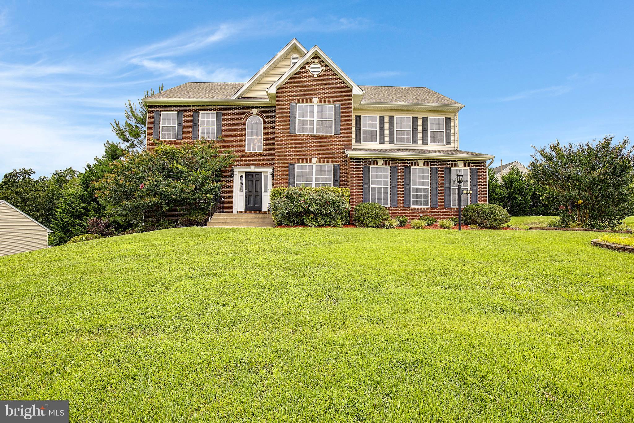 LORINS PRIDE - Residential