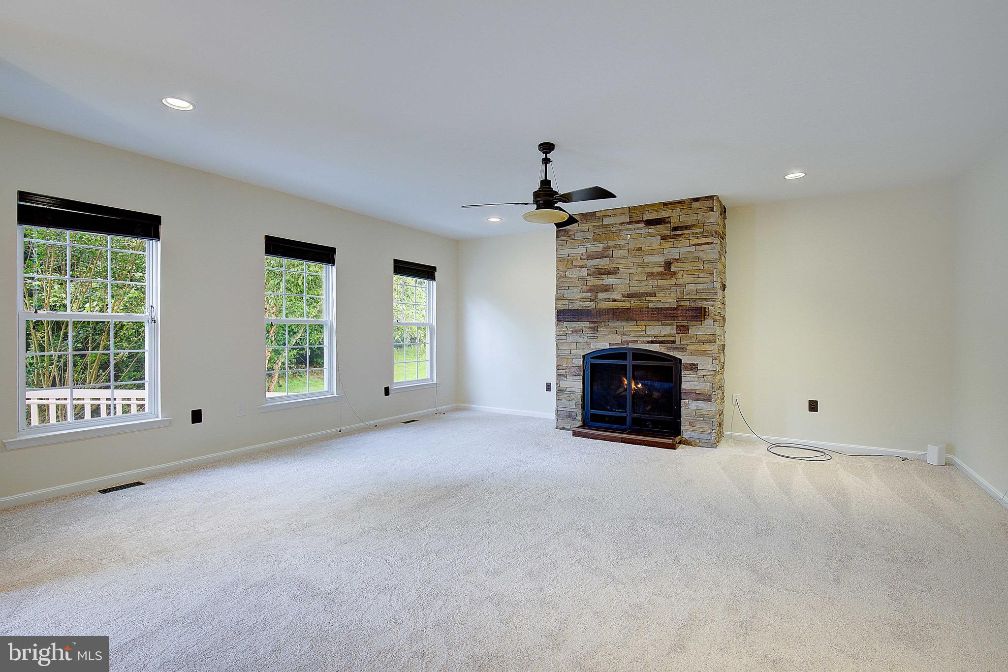 LORINS PRIDE - Residential