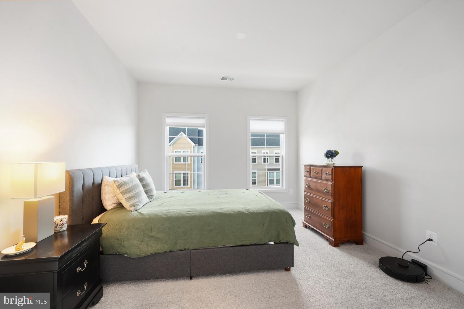 ROBINSON VILLAGE - Residential