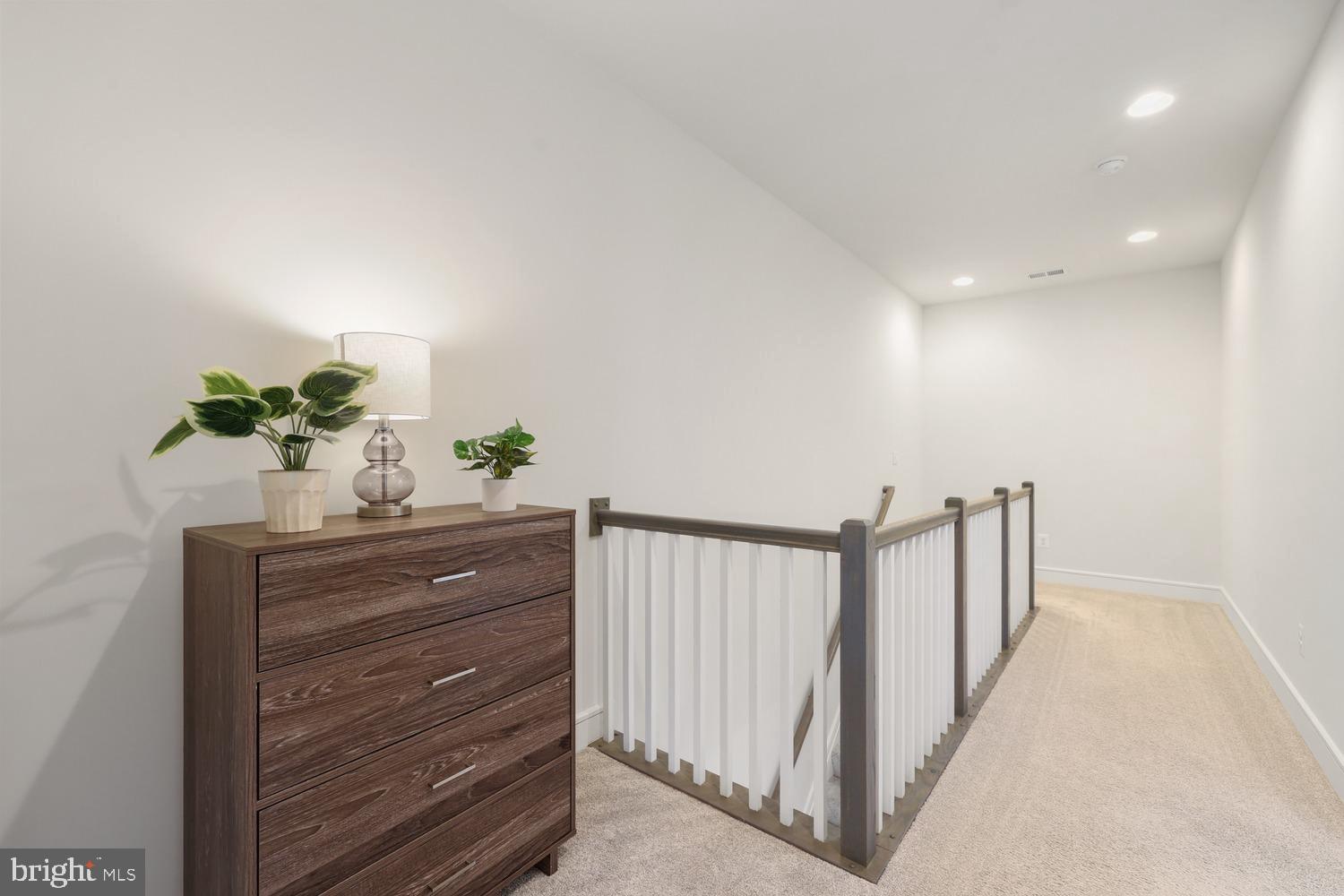 ROBINSON VILLAGE - Residential