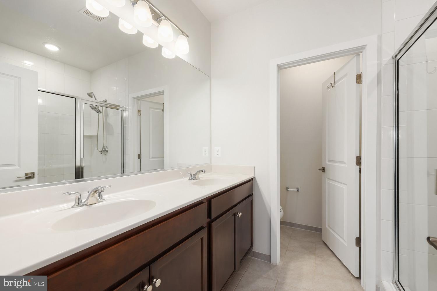 ROBINSON VILLAGE - Residential