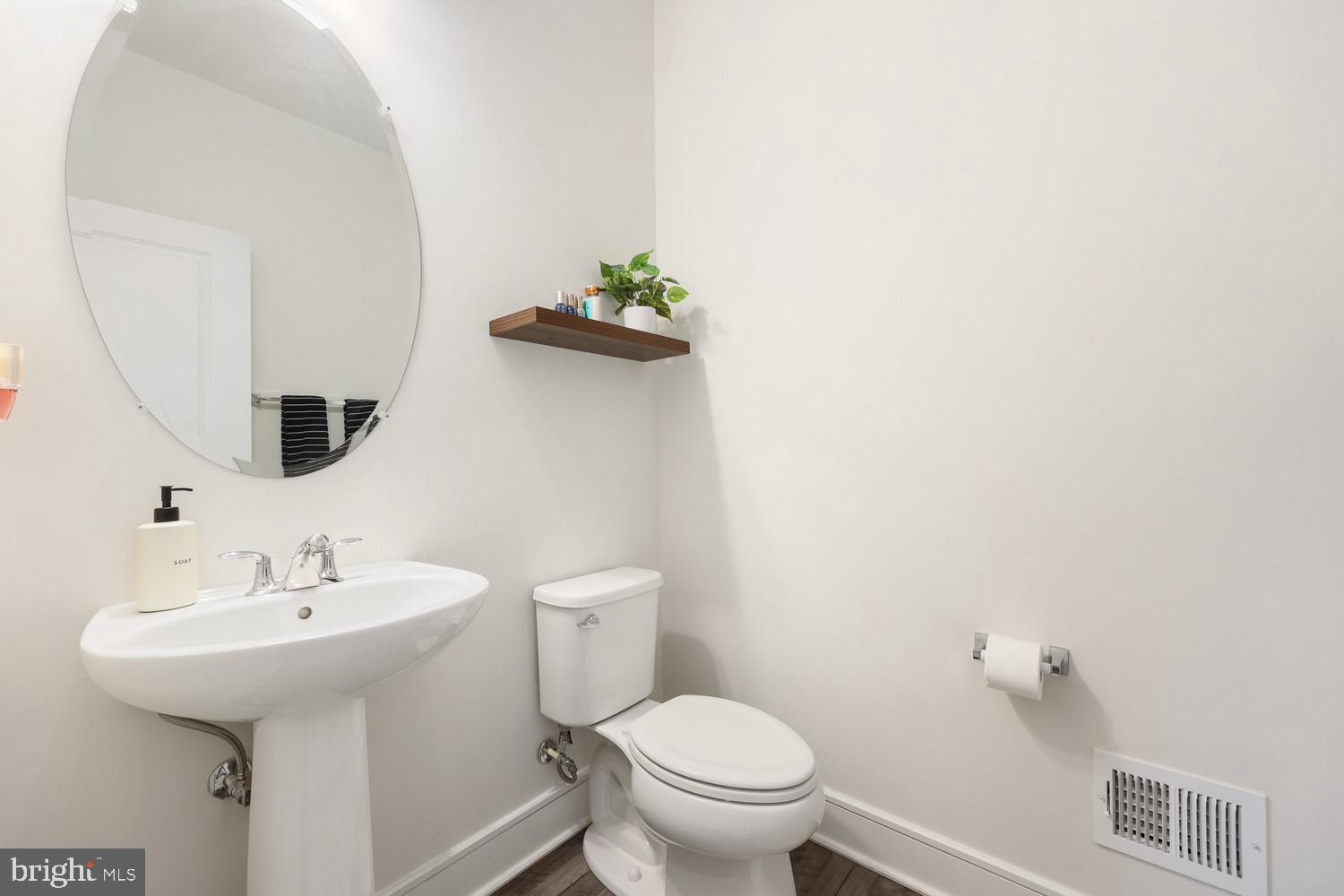 ROBINSON VILLAGE - Residential