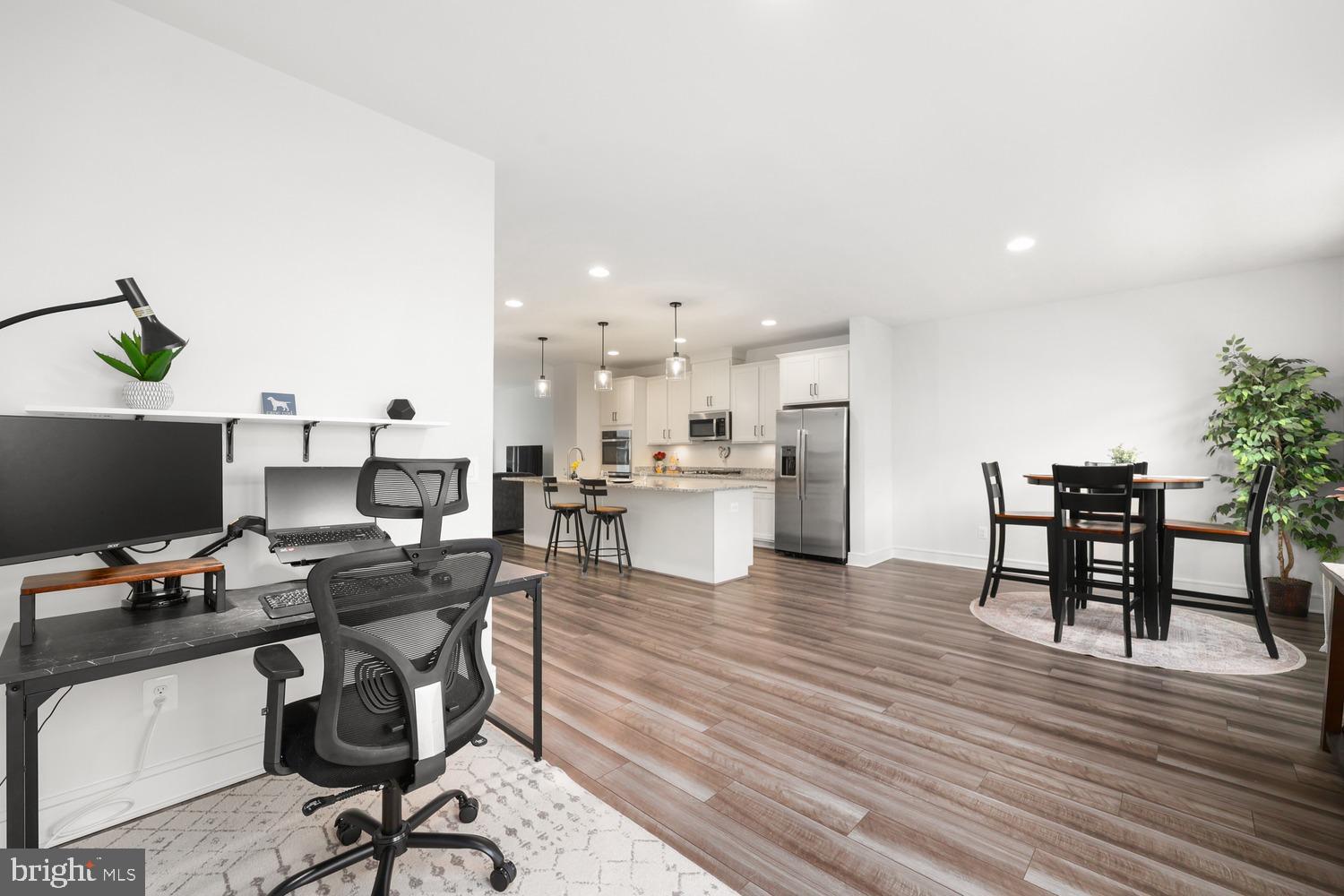 ROBINSON VILLAGE - Residential