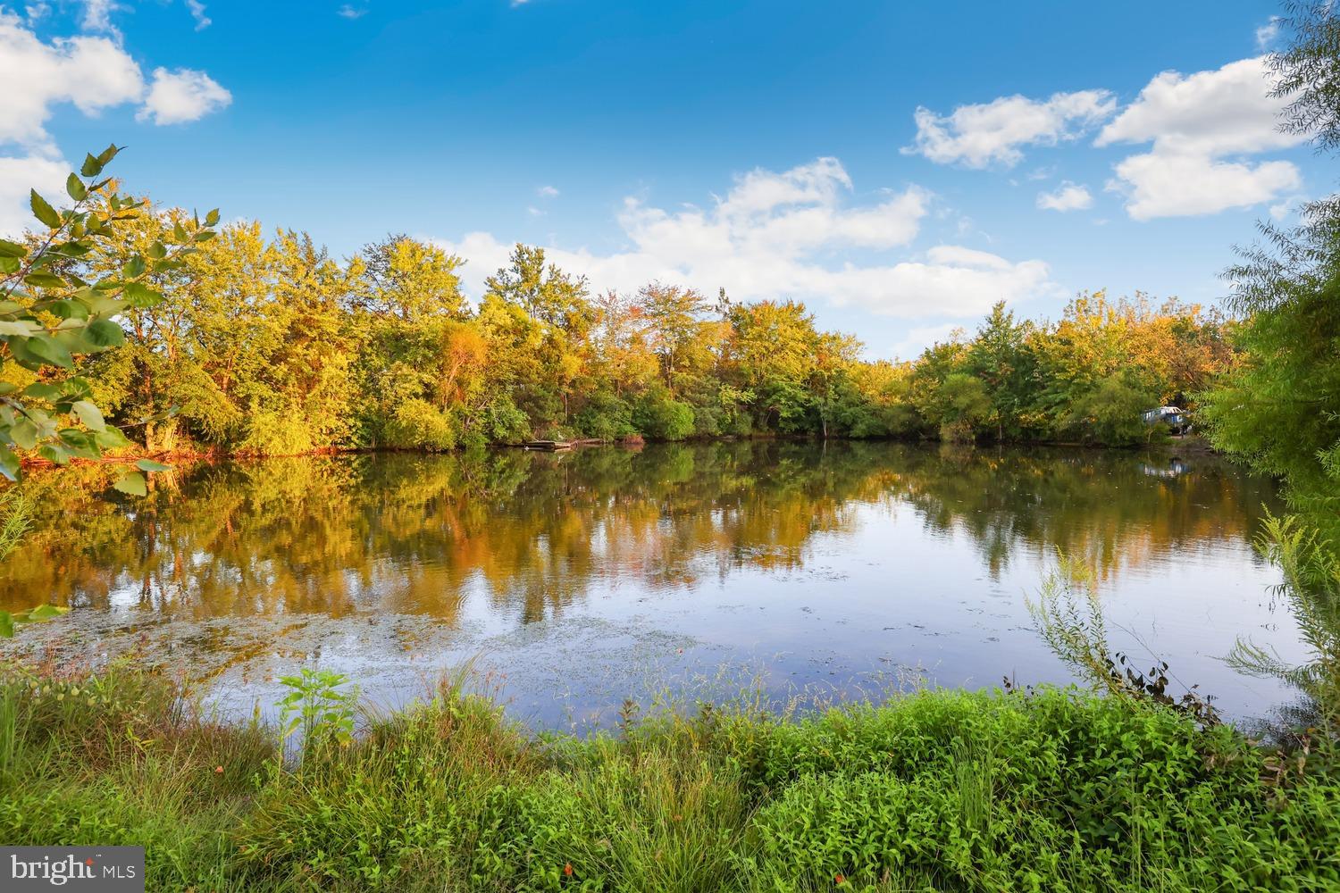 ROBINSON VILLAGE - Residential