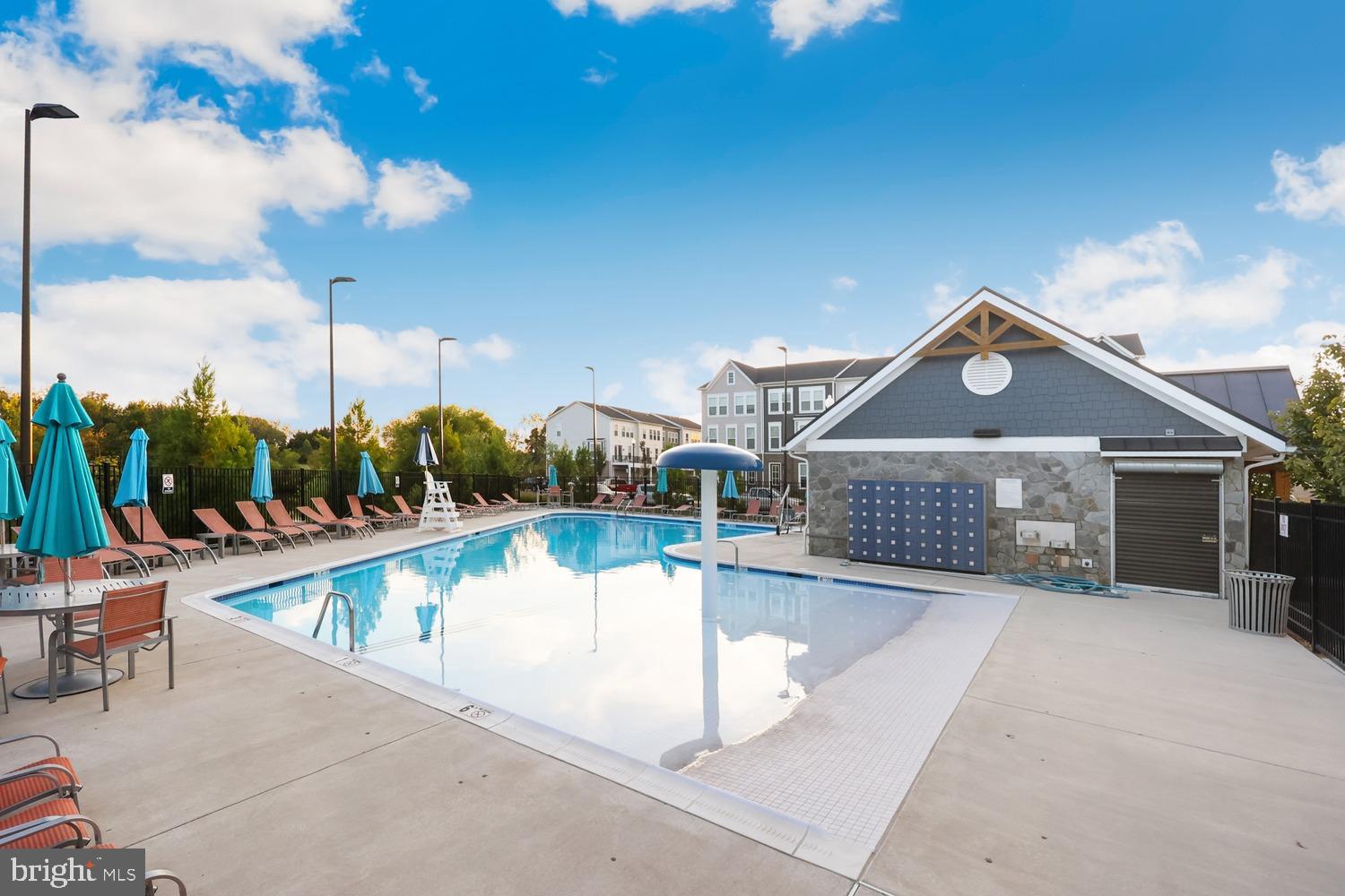 ROBINSON VILLAGE - Residential