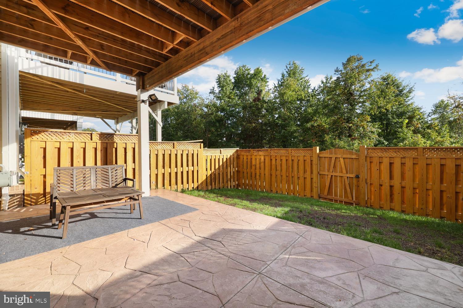 ROBINSON VILLAGE - Residential