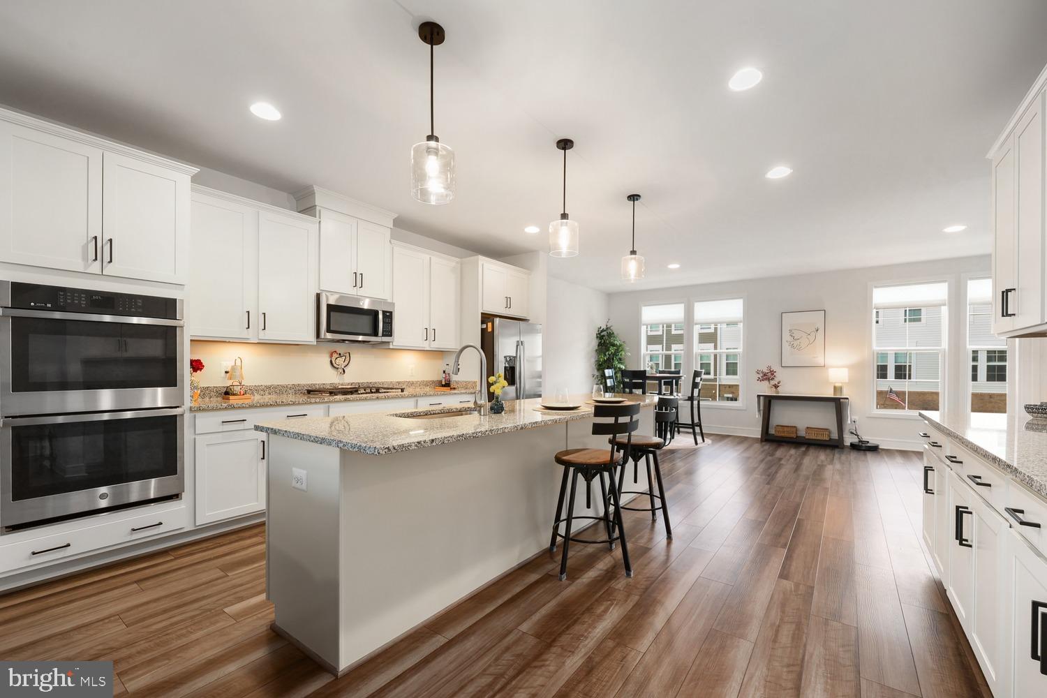 ROBINSON VILLAGE - Residential