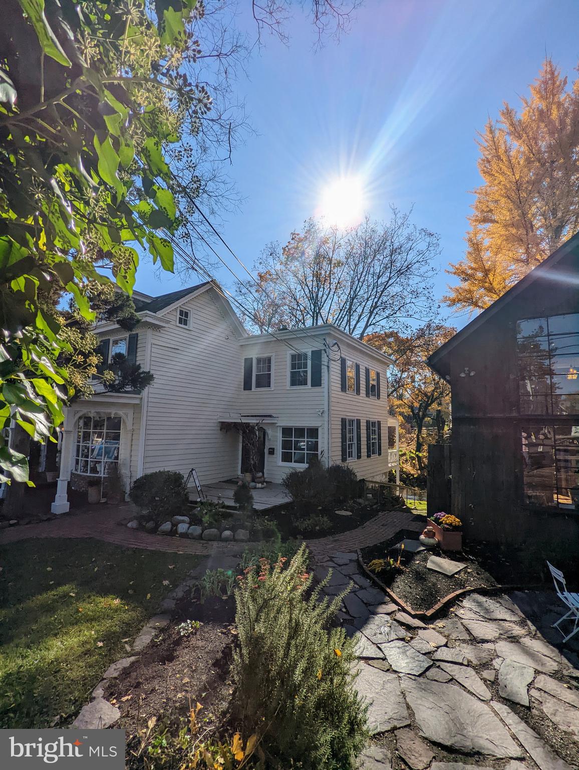 000 - Residential Lease