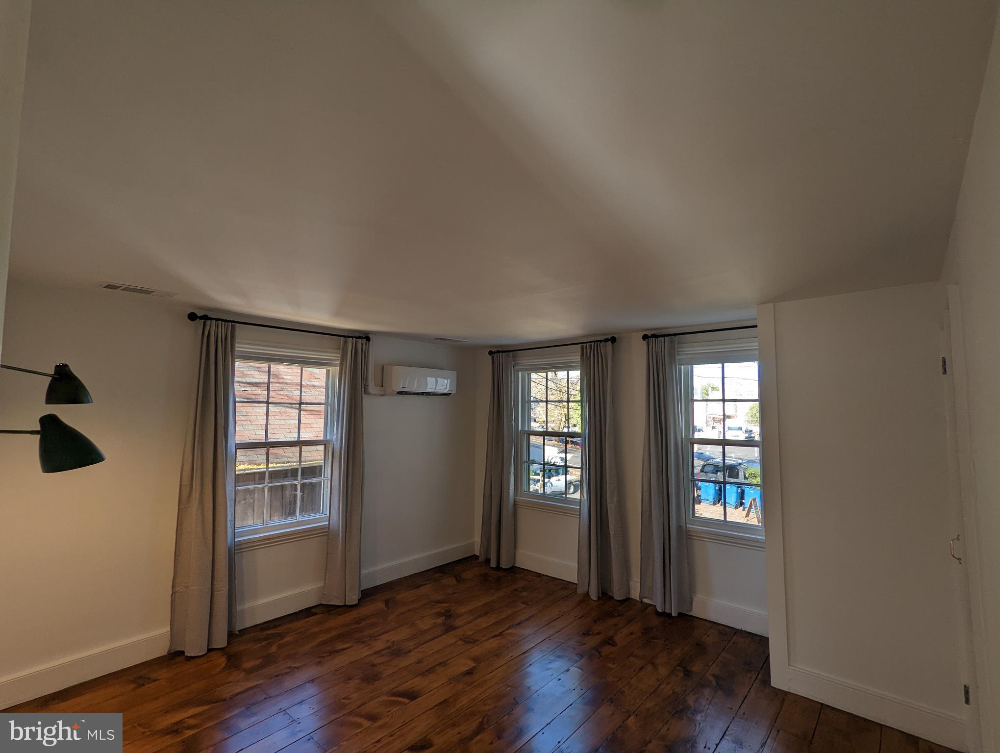 000 - Residential Lease