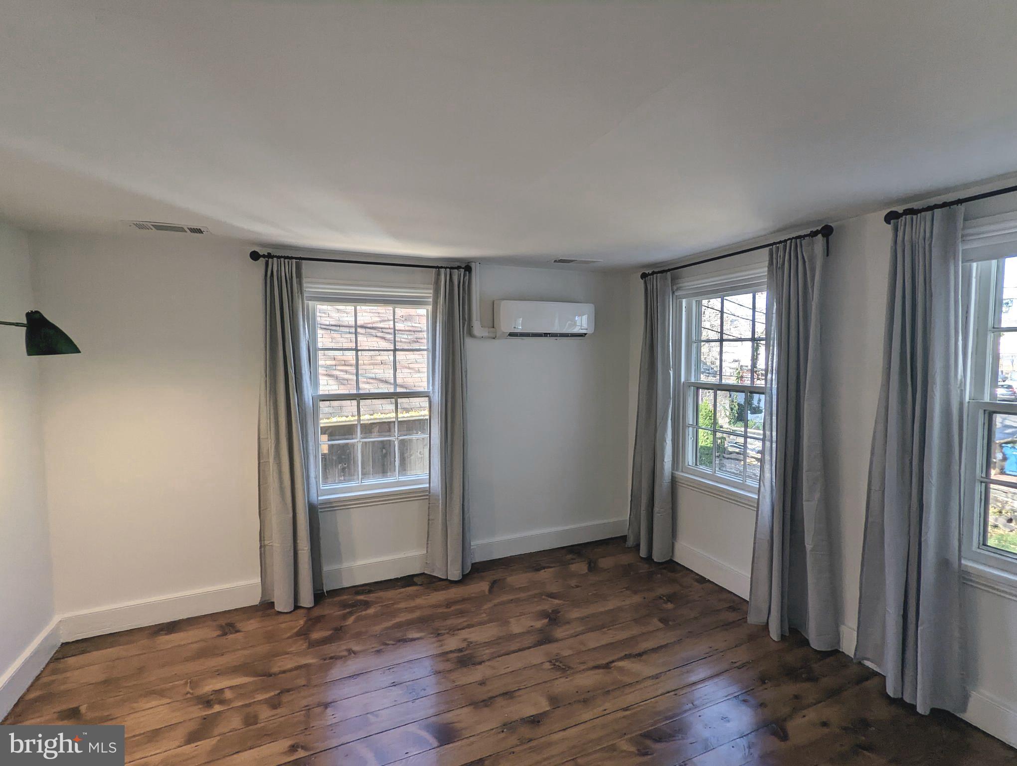 000 - Residential Lease