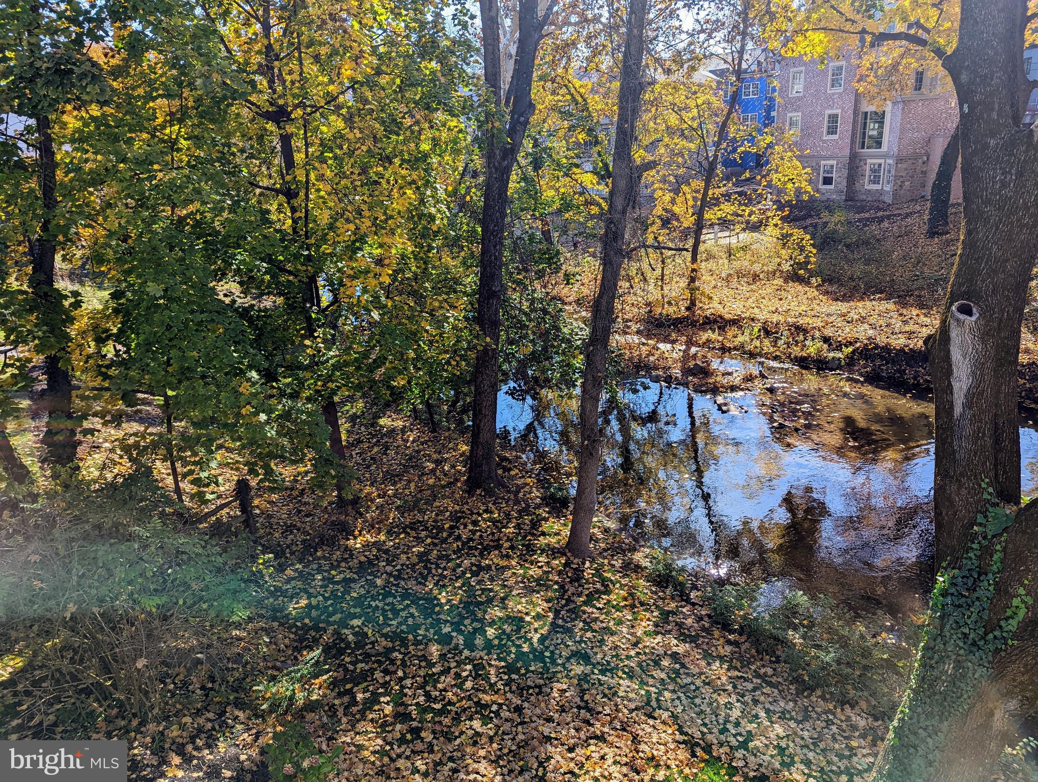 000 - Residential Lease