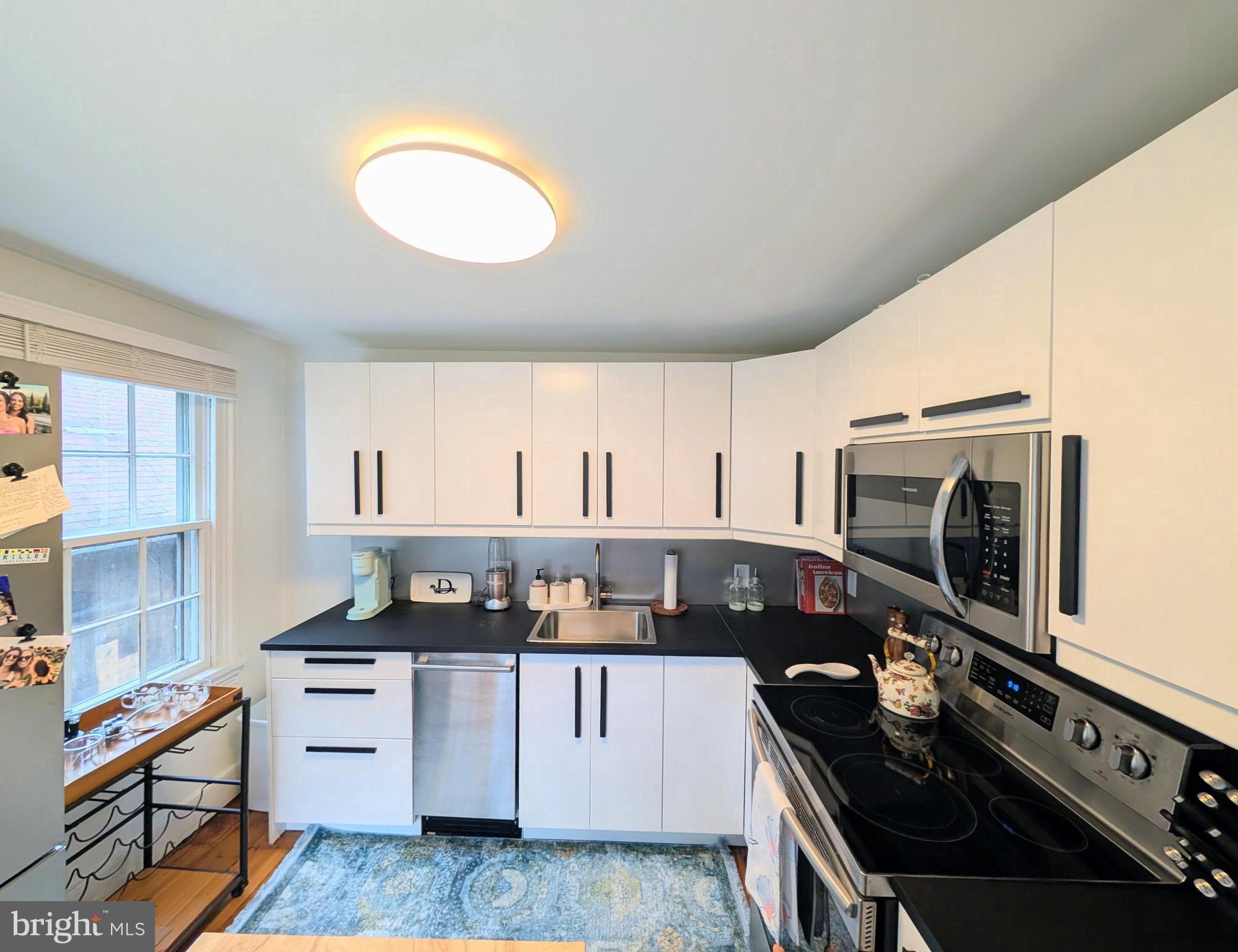 000 - Residential Lease