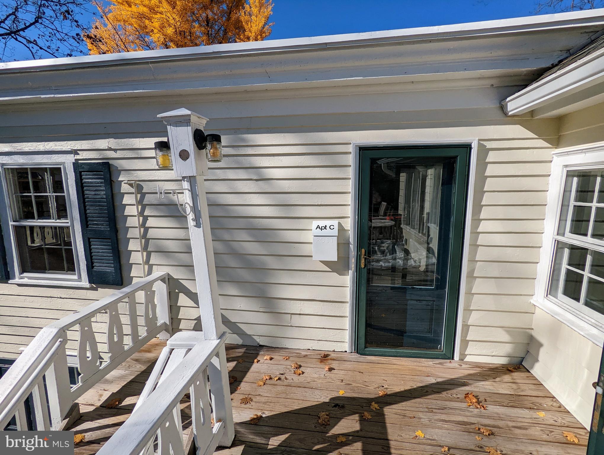 000 - Residential Lease