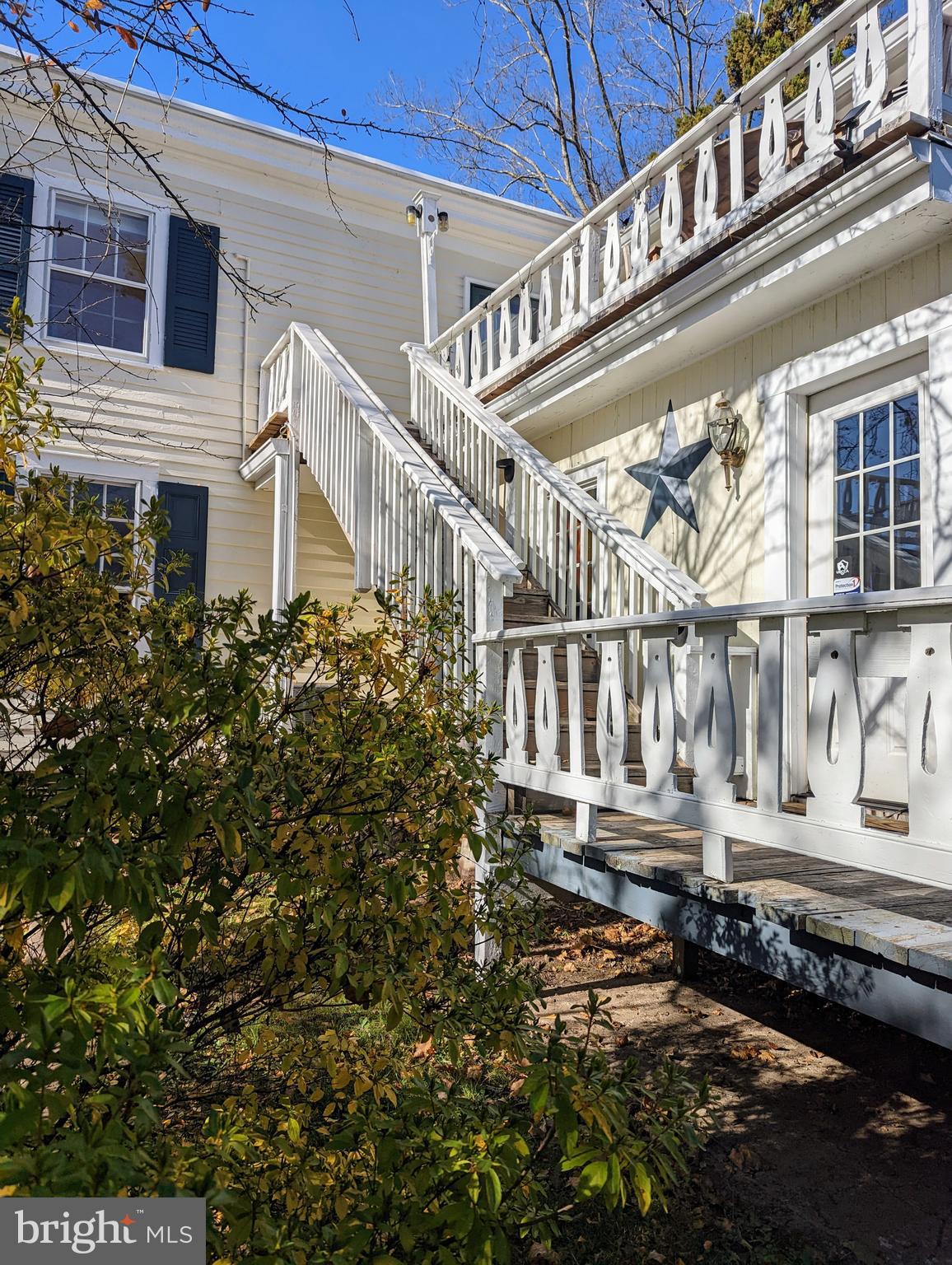 000 - Residential Lease