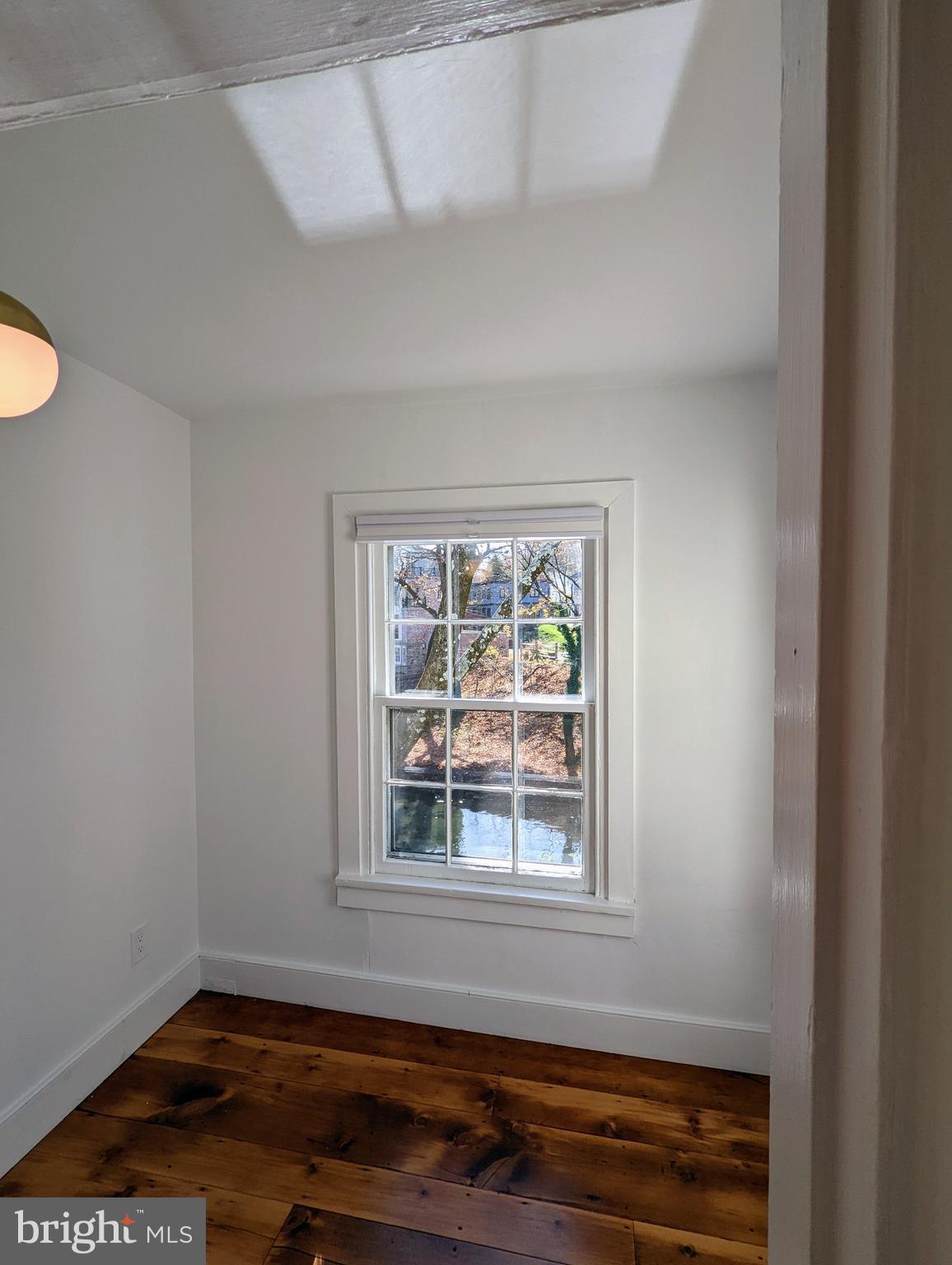 000 - Residential Lease