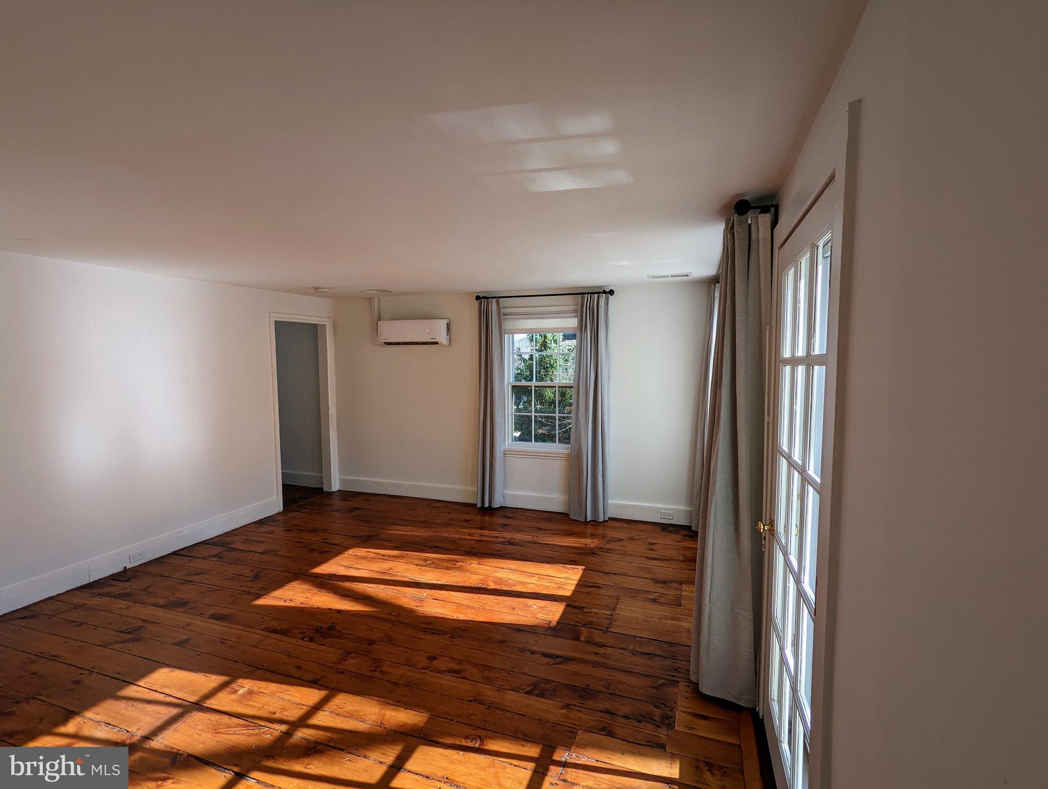 000 - Residential Lease