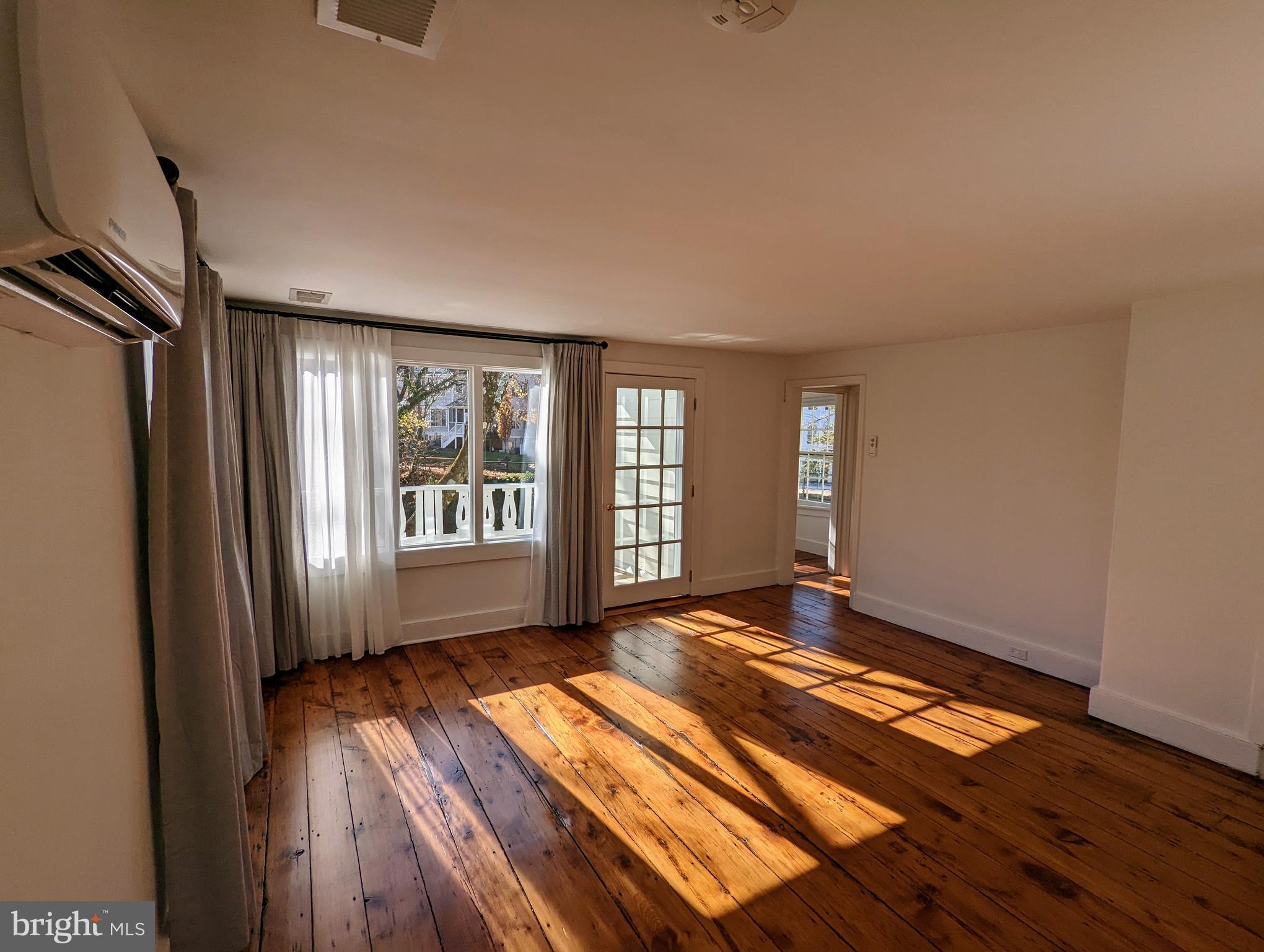 000 - Residential Lease