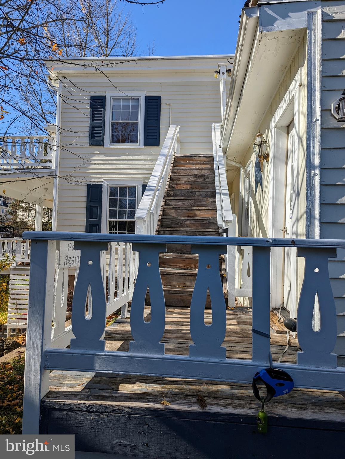 000 - Residential Lease