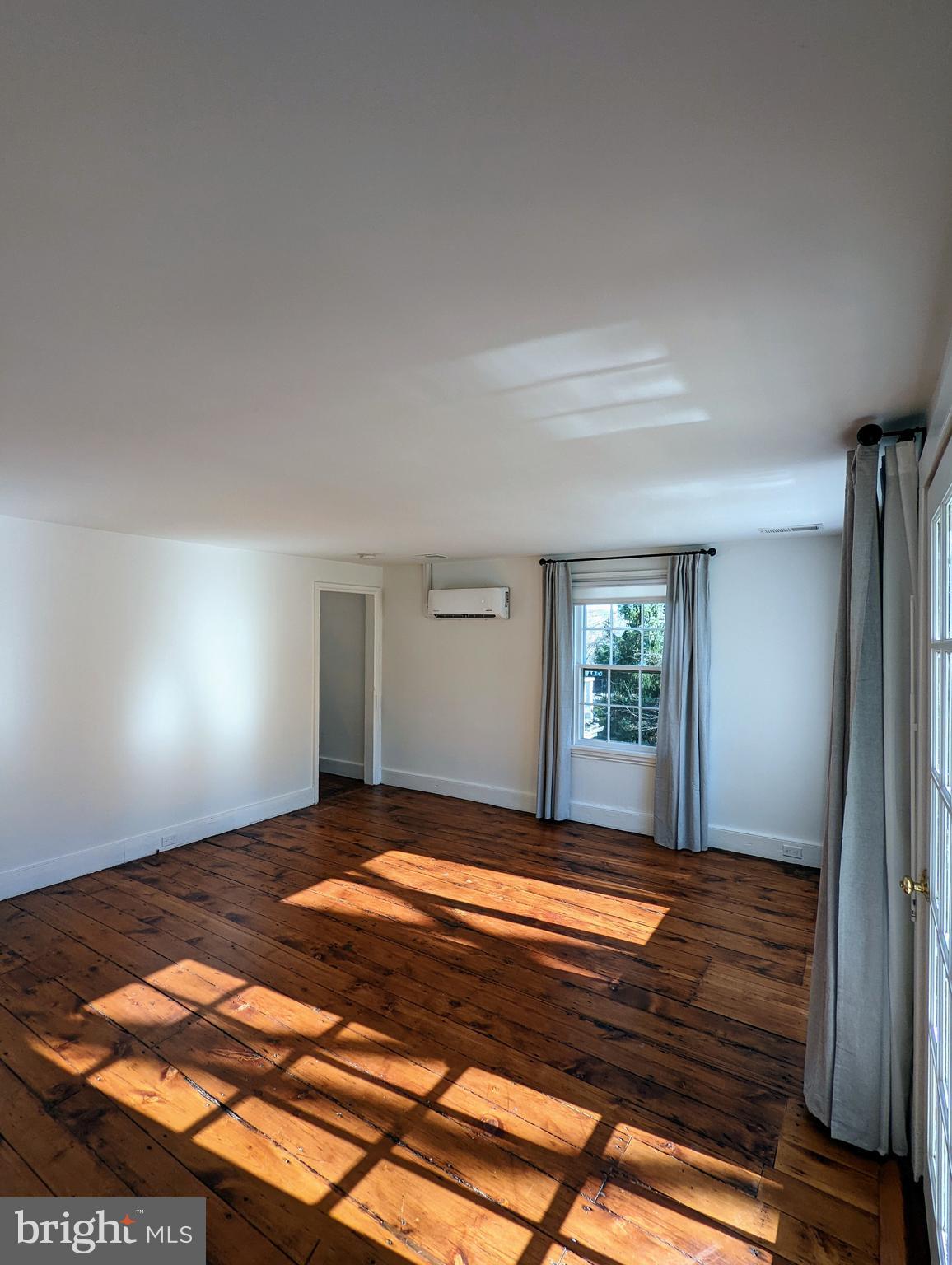 000 - Residential Lease