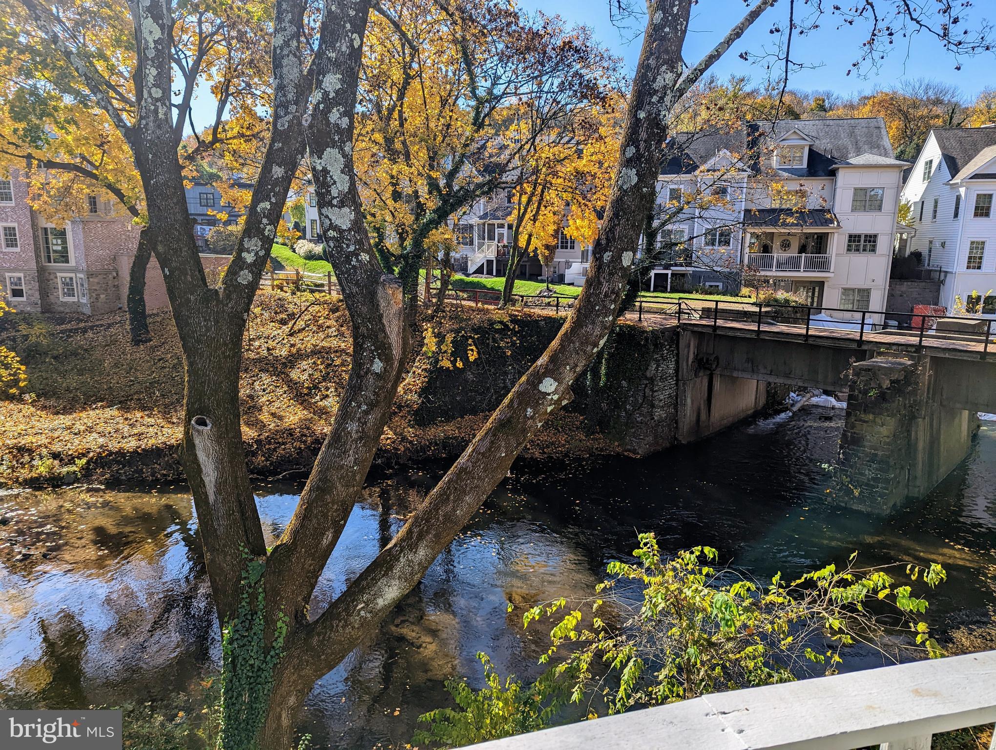 000 - Residential Lease