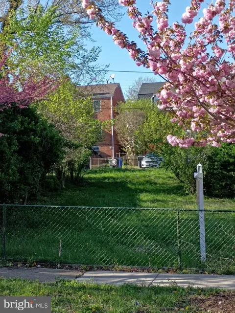MLS: DCDC2189056
