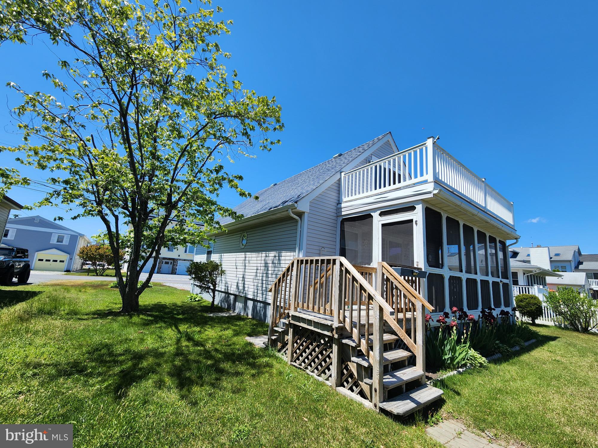 8 S ANCHORAGE AVENUE
