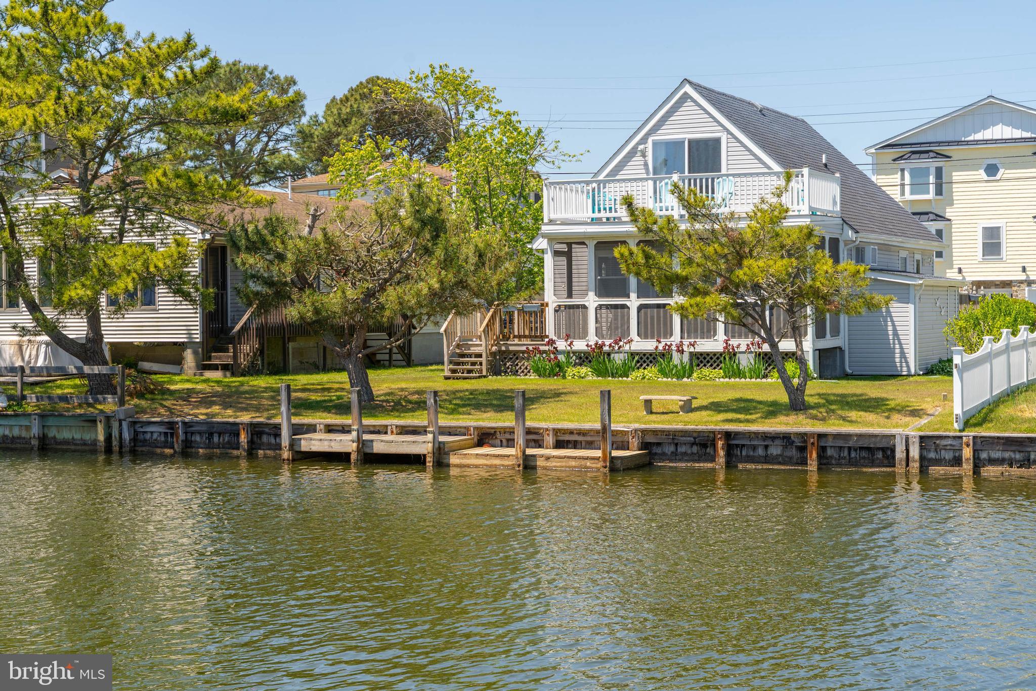 8 S ANCHORAGE AVENUE