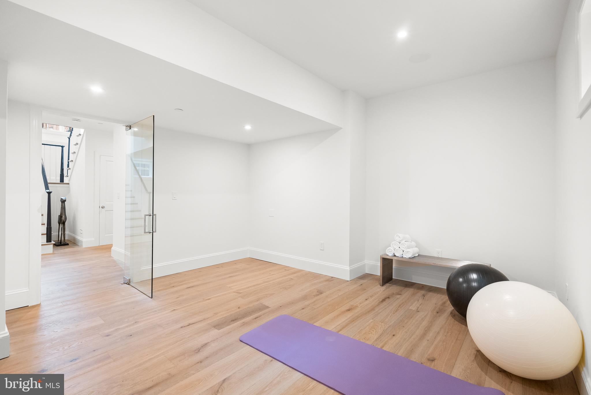 CHEVY CHASE VILLAGE - Residential