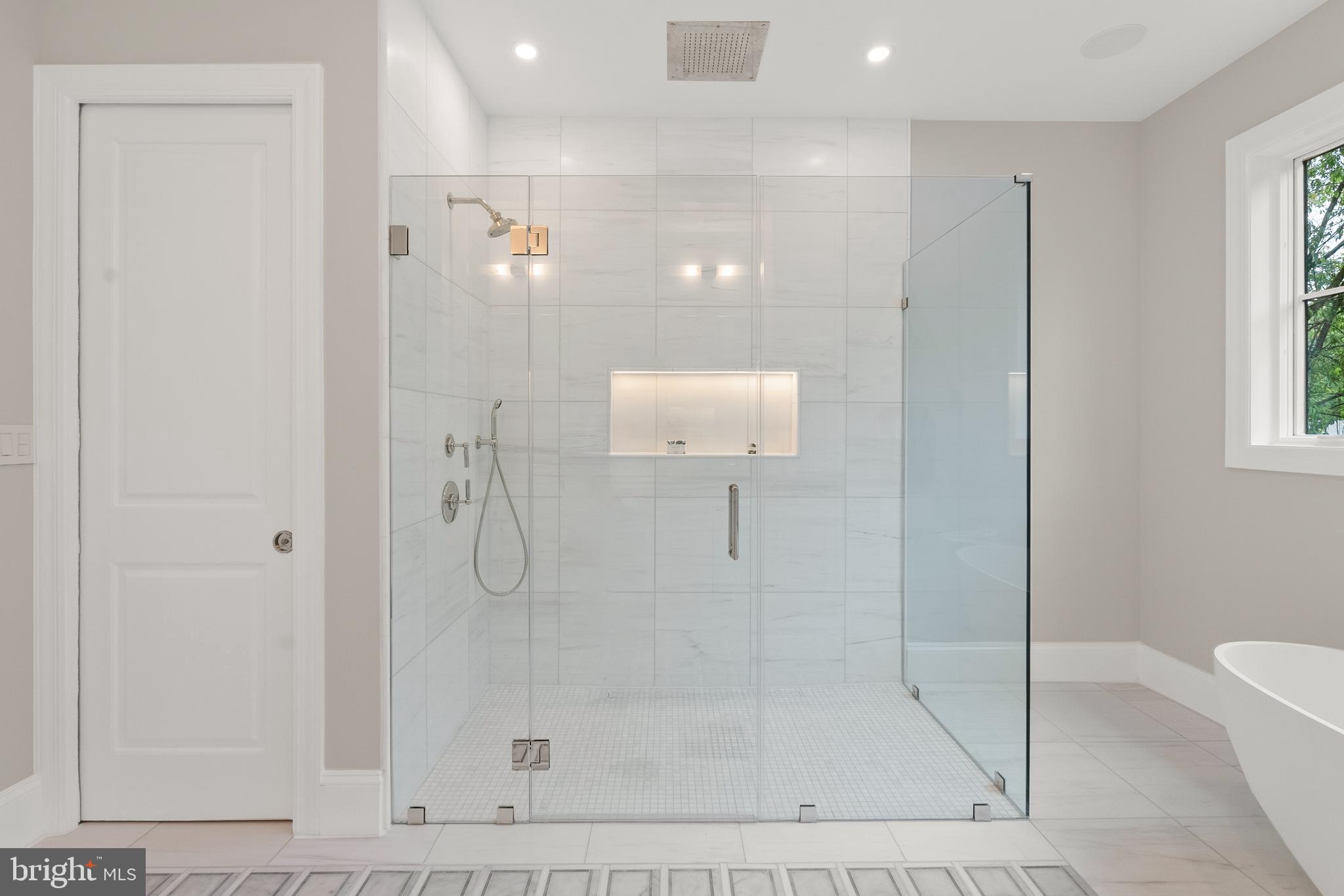 CHEVY CHASE VILLAGE - Residential