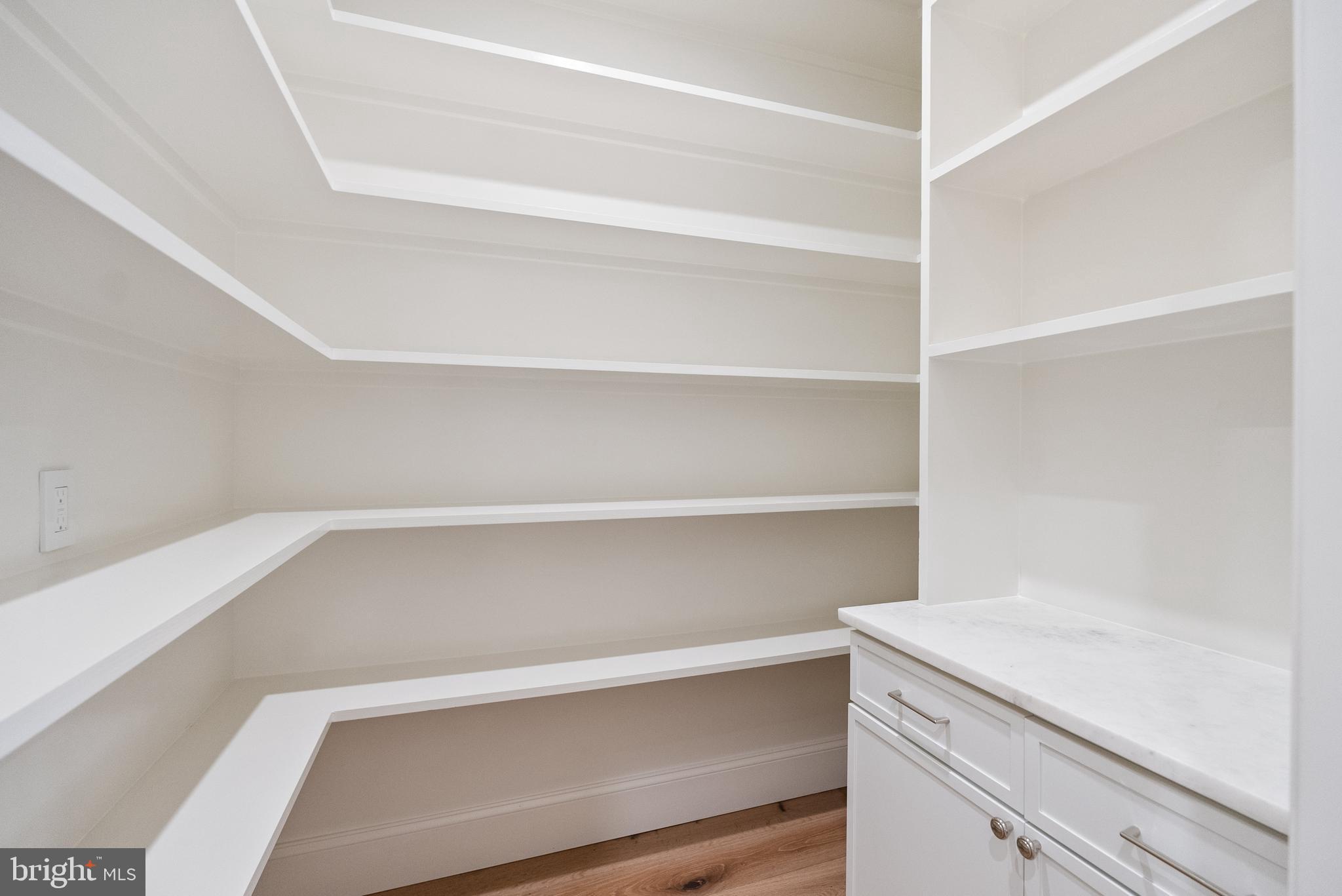 CHEVY CHASE VILLAGE - Residential