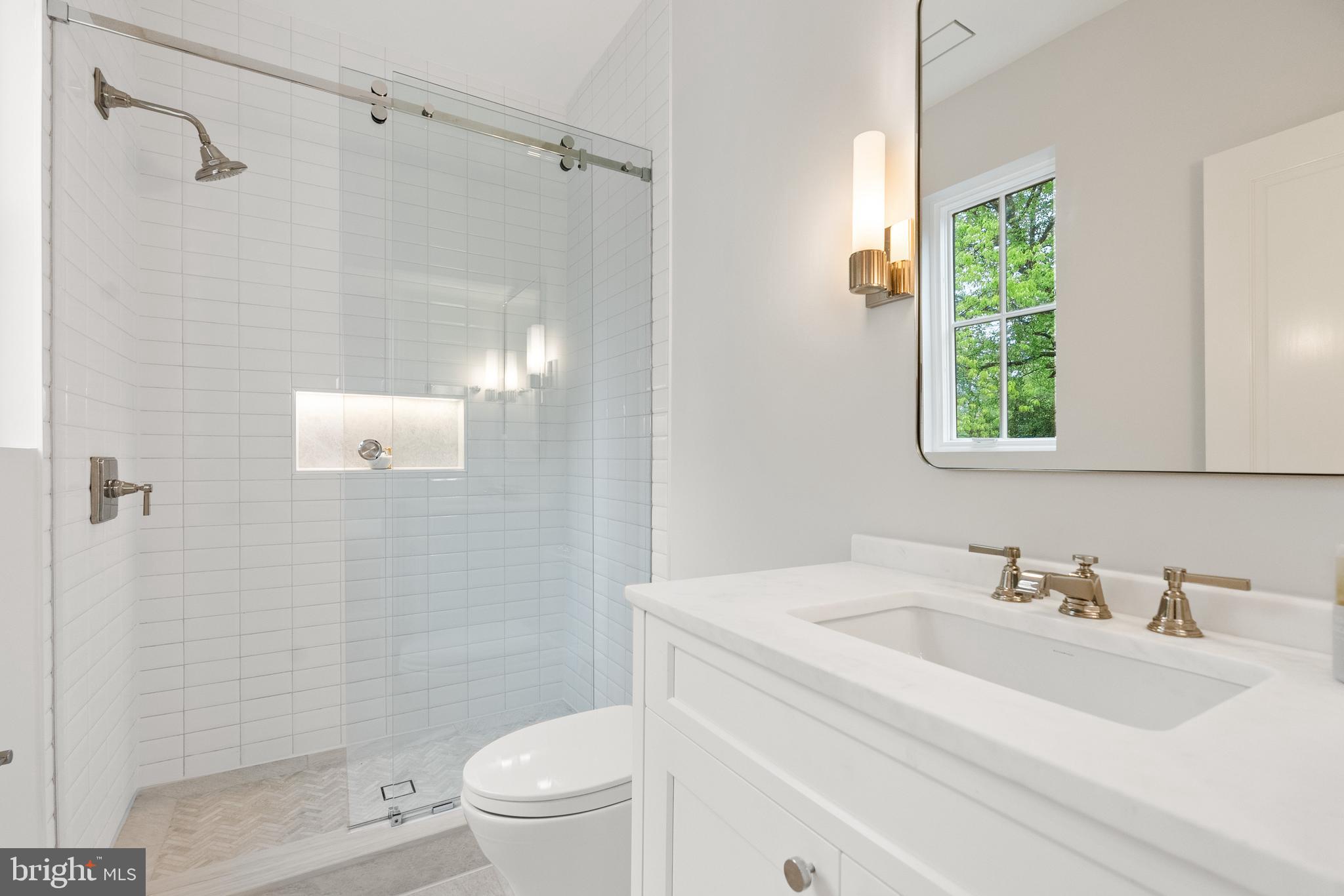 CHEVY CHASE VILLAGE - Residential