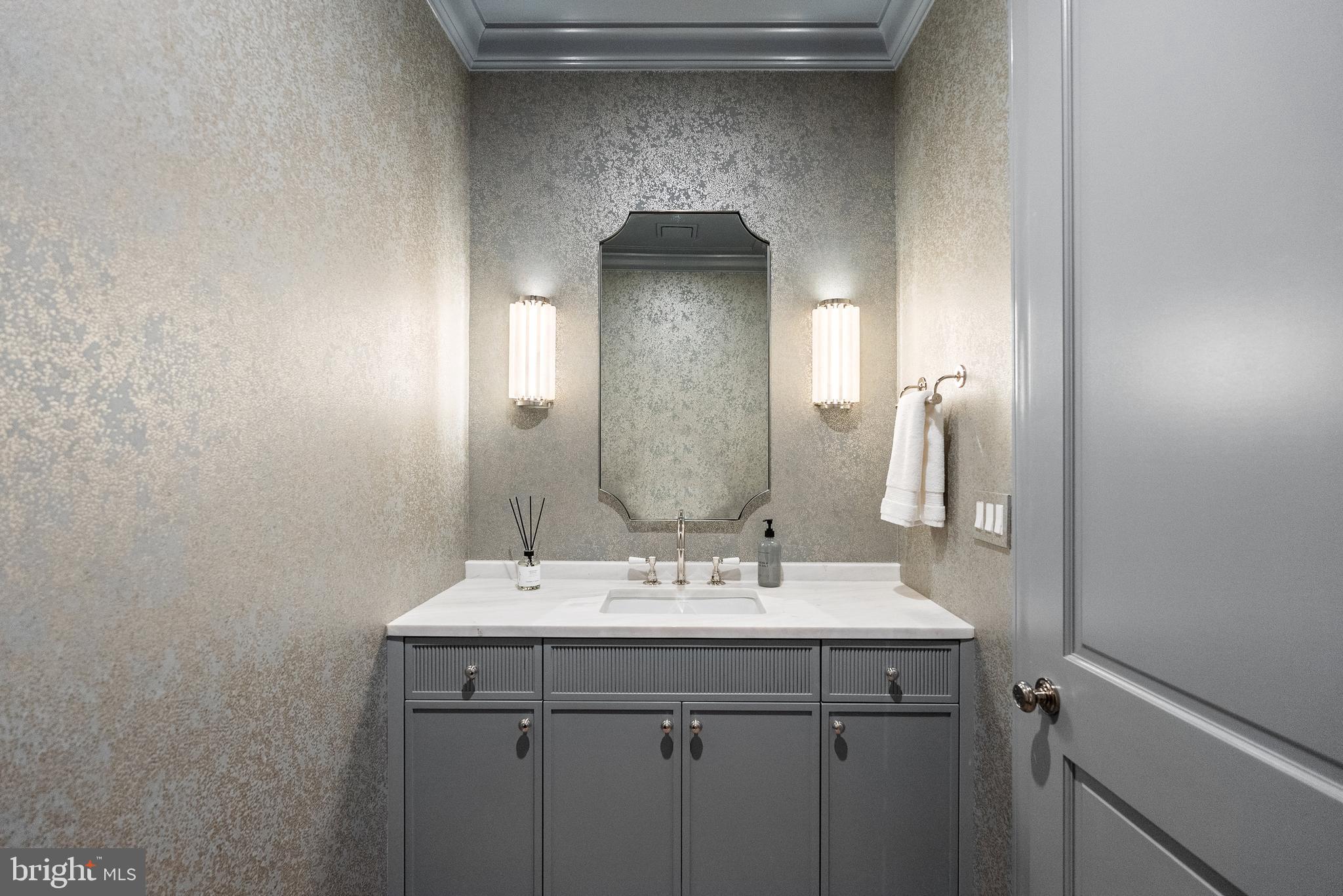 CHEVY CHASE VILLAGE - Residential