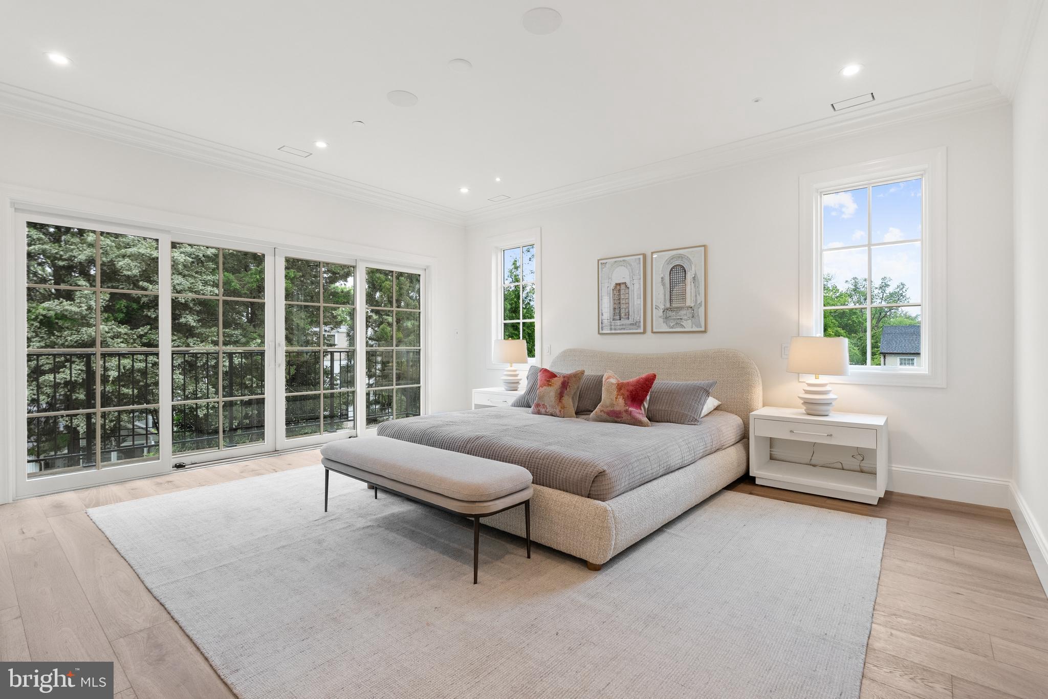 CHEVY CHASE VILLAGE - Residential