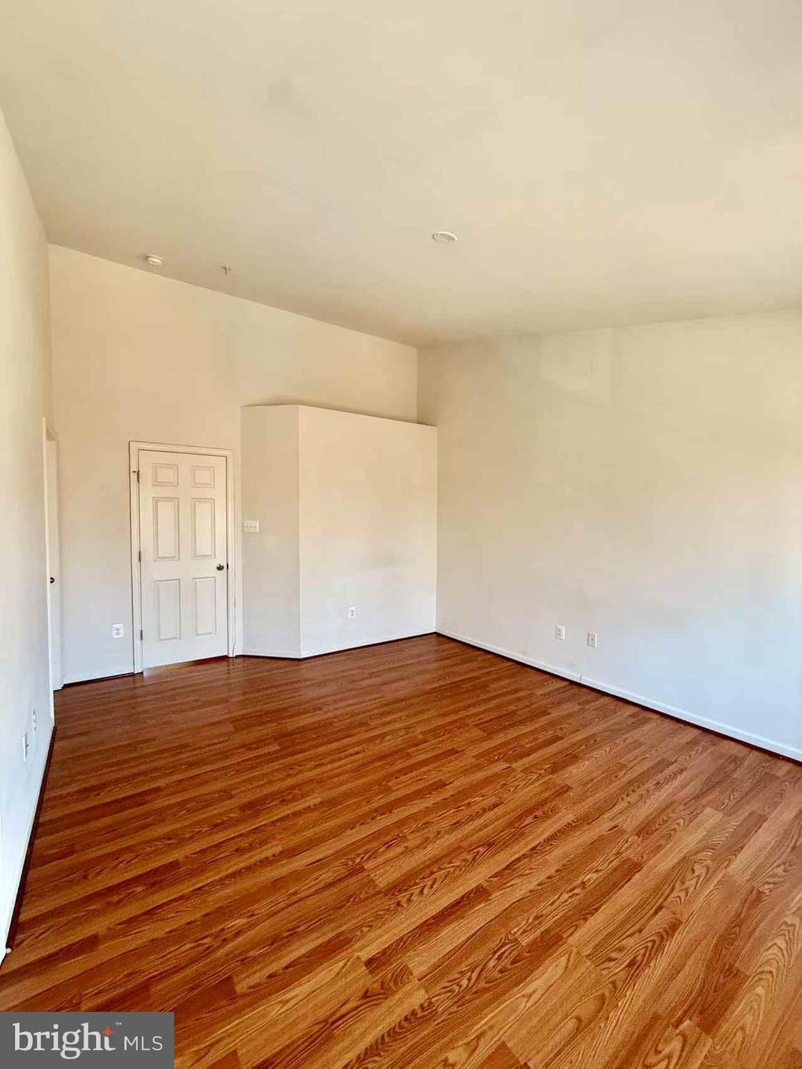 GERMANTOWN STATION - Residential Lease