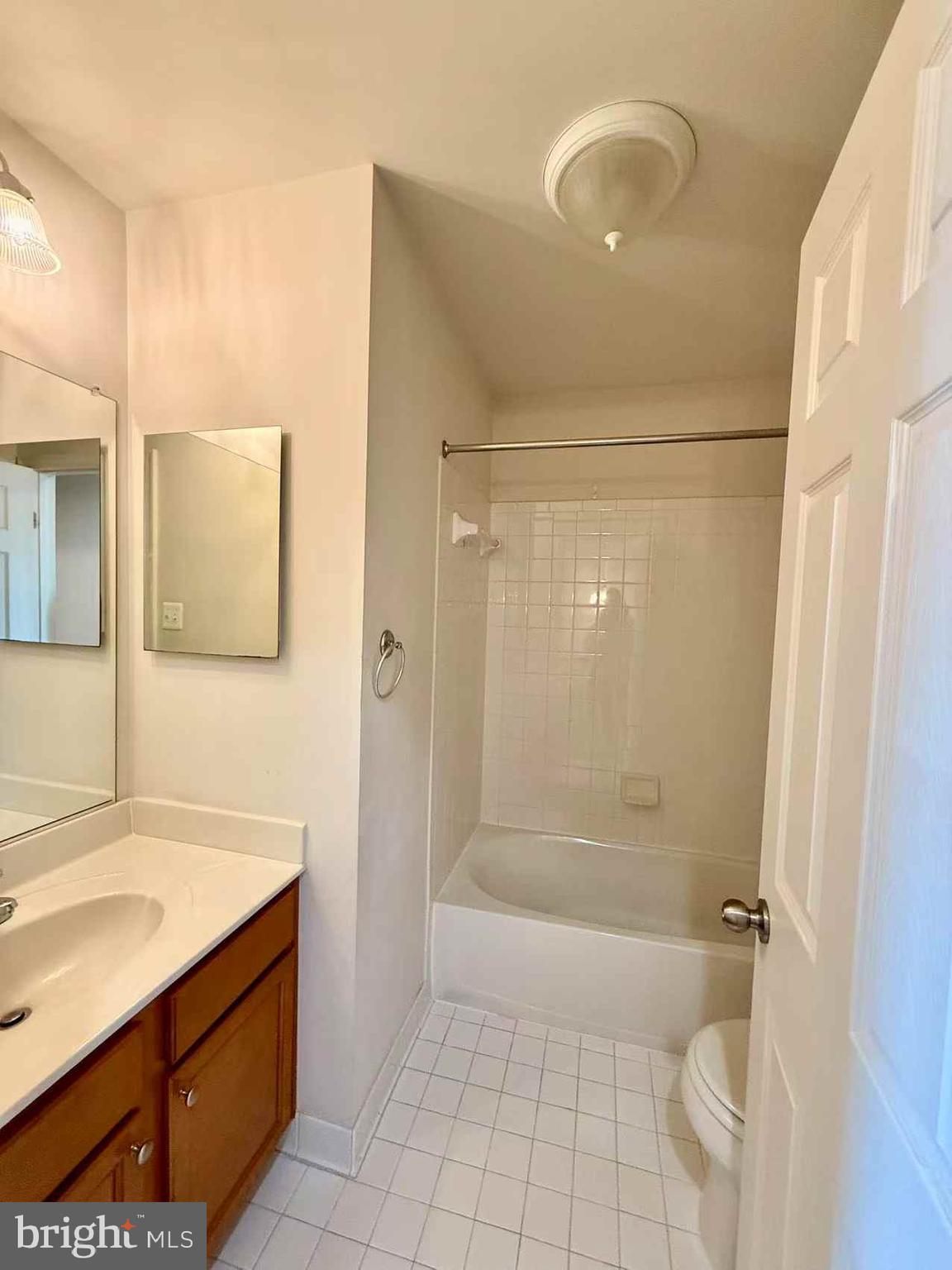 GERMANTOWN STATION - Residential Lease