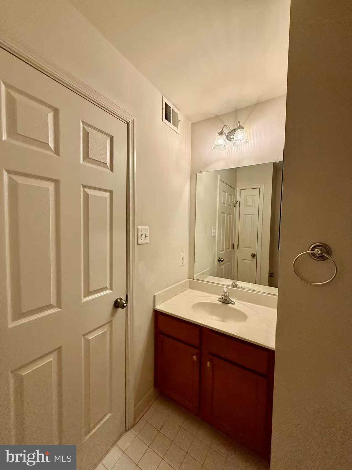 GERMANTOWN STATION - Residential Lease