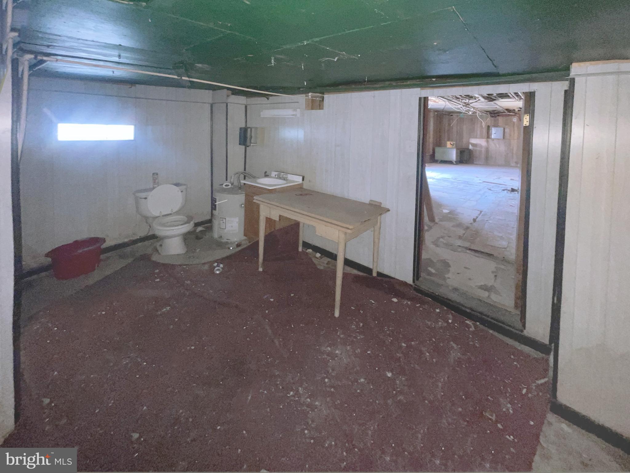 CARROLL PARK - Residential Income