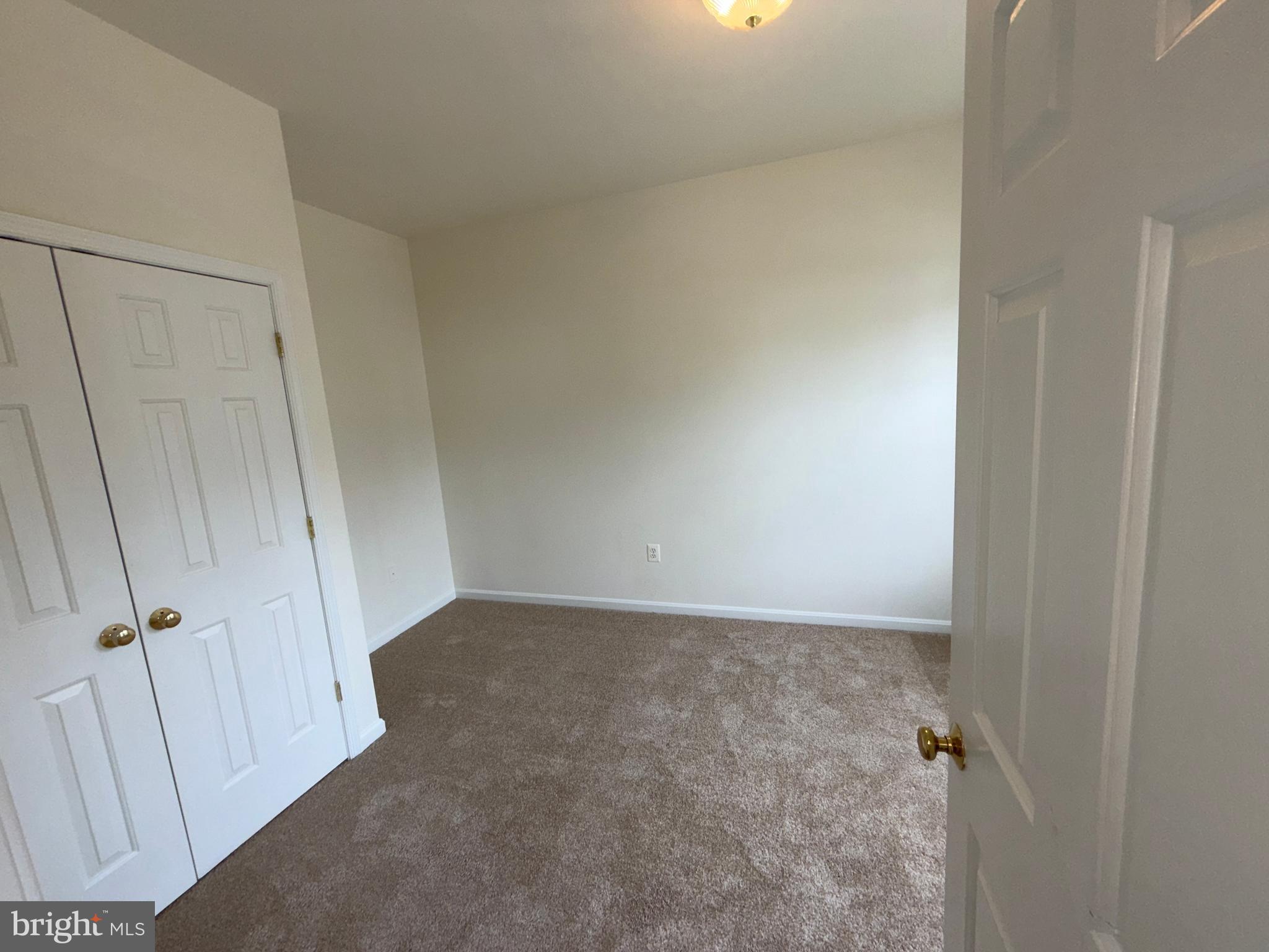 SALEM FIELDS - Residential