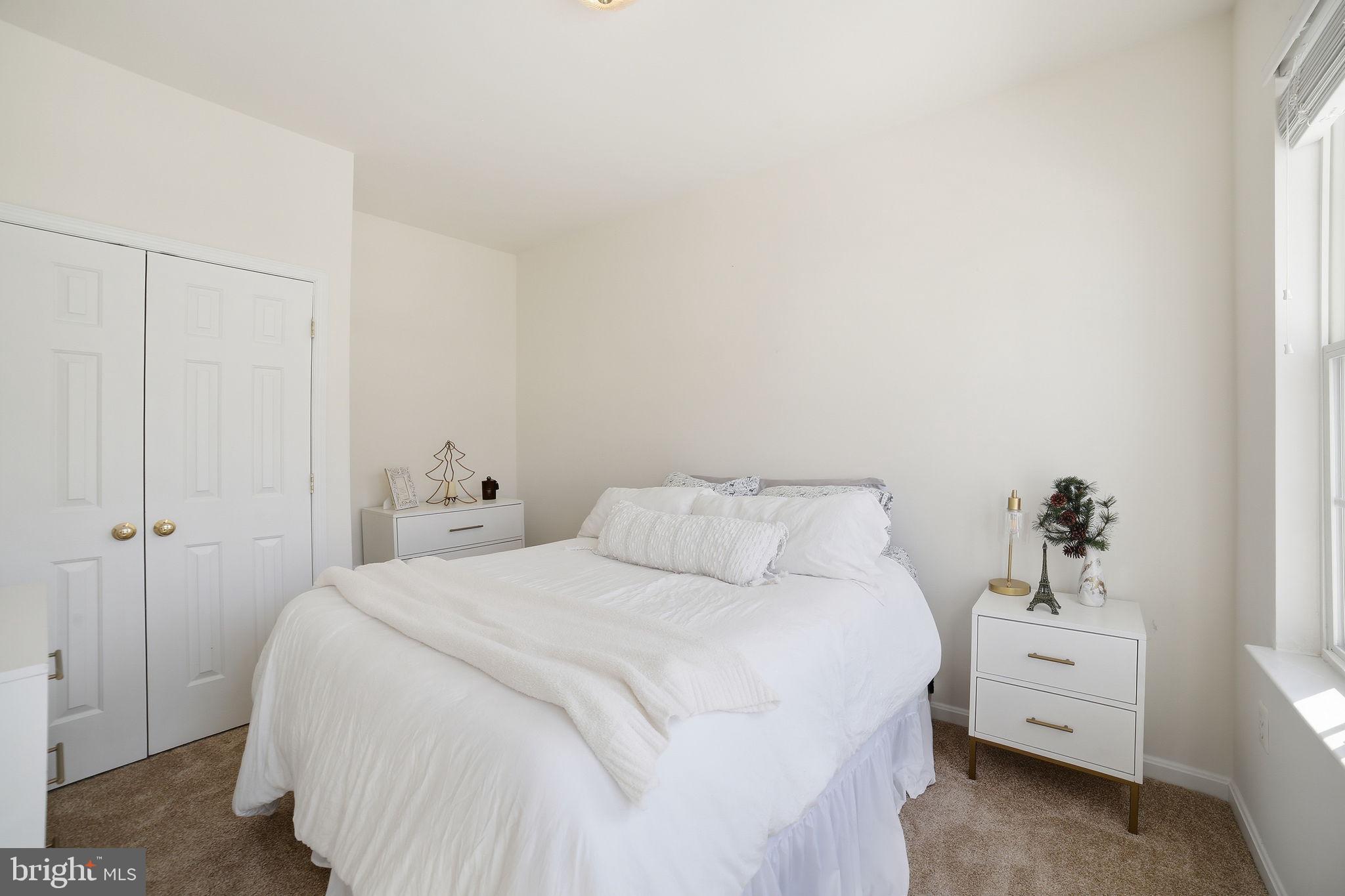 SALEM FIELDS - Residential