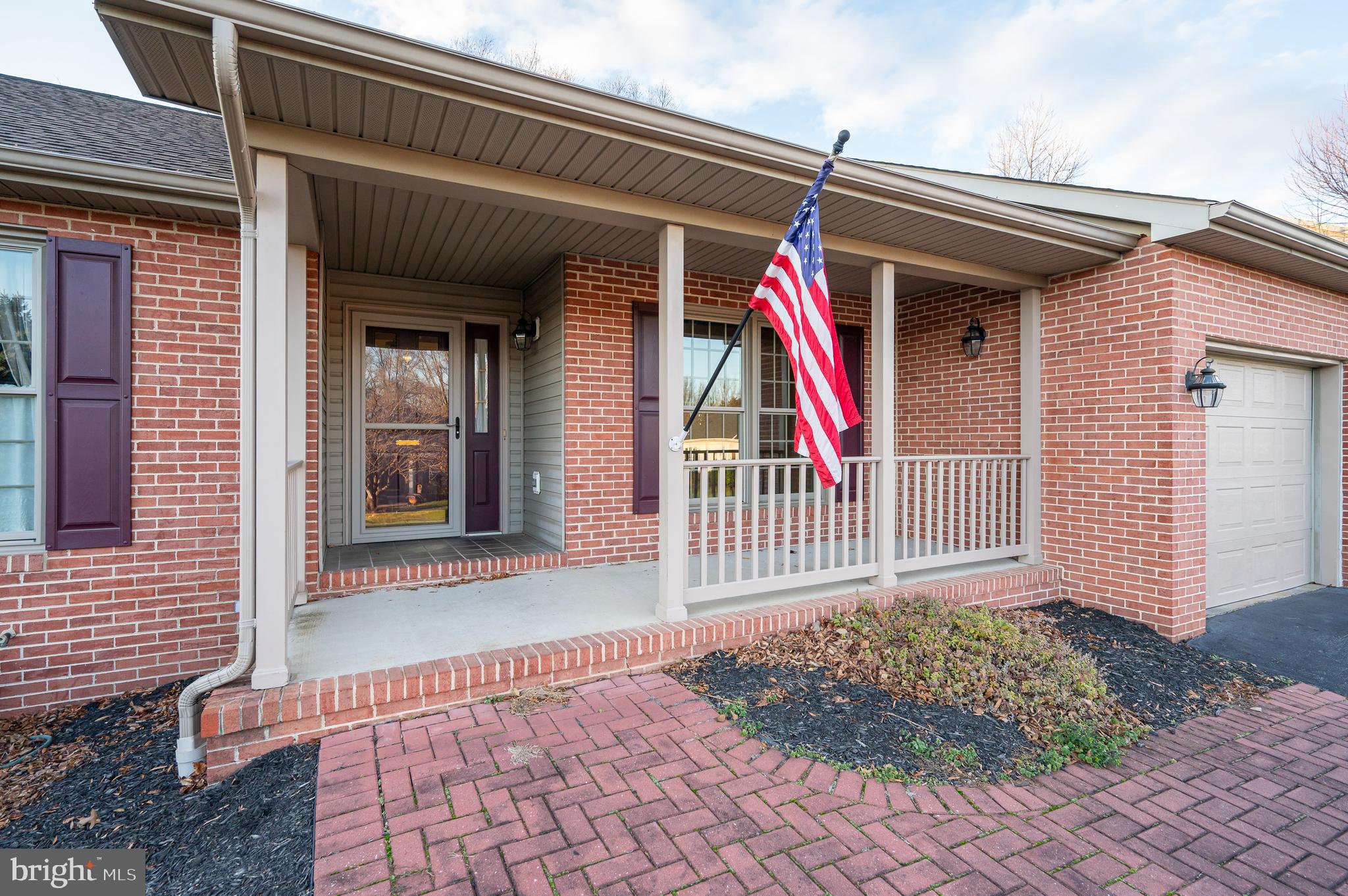 FOXCROFT MEADOWS - Residential